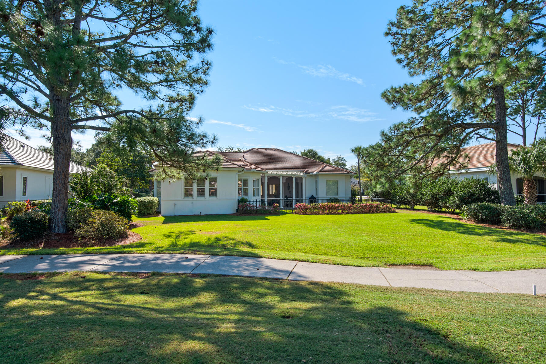 RAVEN OAKS TROON - Residential