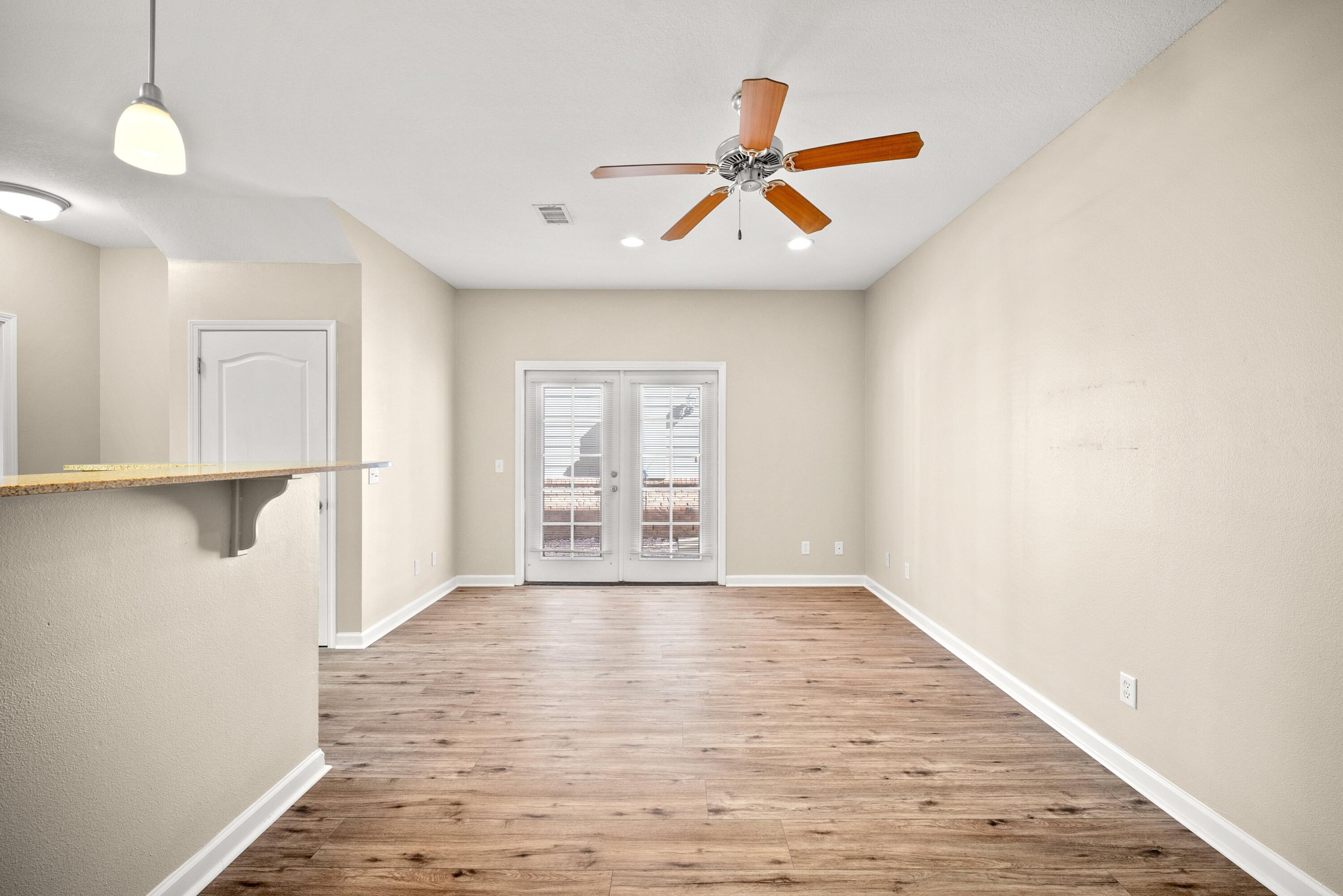 Crestview-ARBOR LAKE TH - Residential Lease