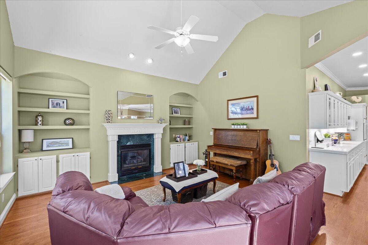 SOUTHWIND PH 5 - Residential