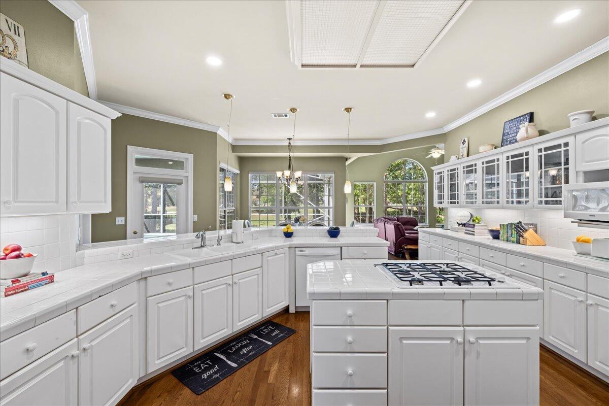 SOUTHWIND PH 5 - Residential