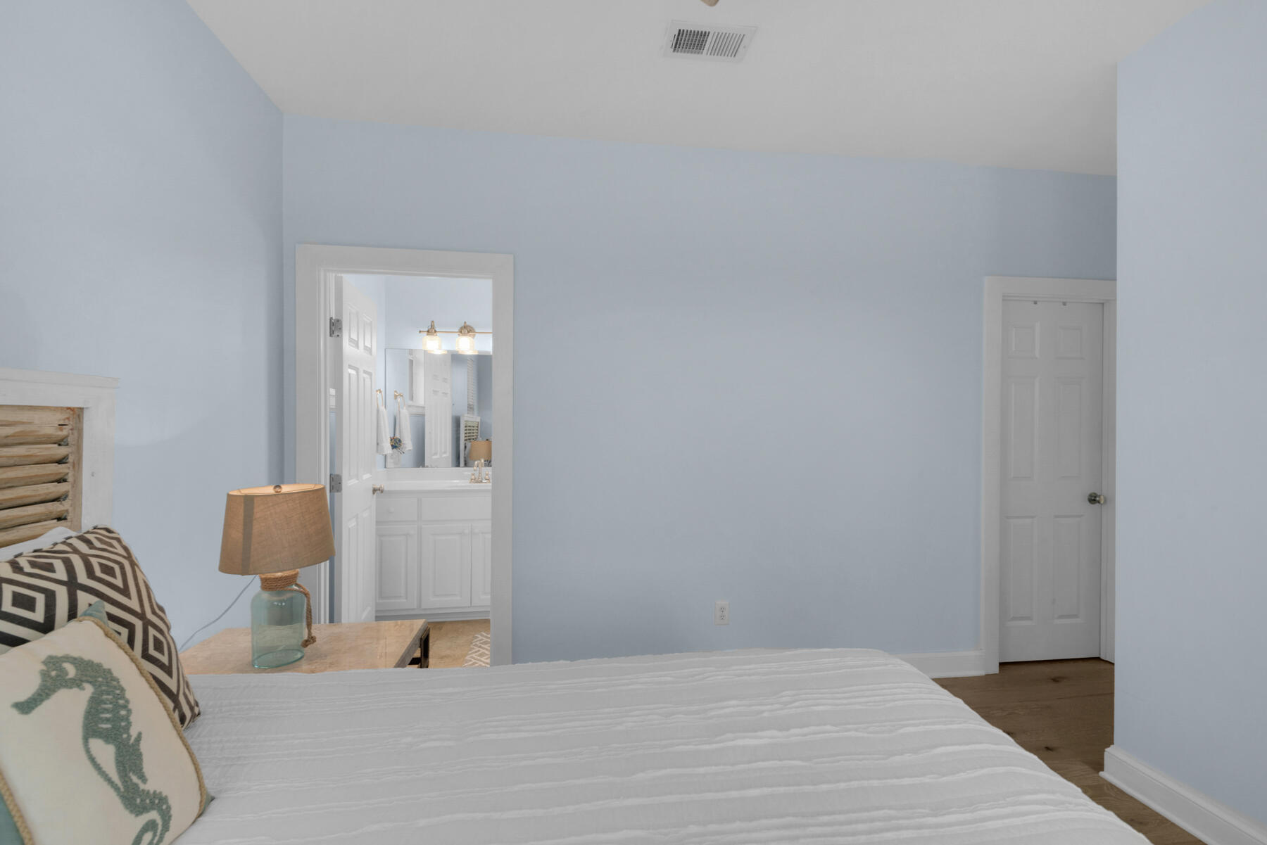 LAKEWOOD POINTE ESTATES - Residential