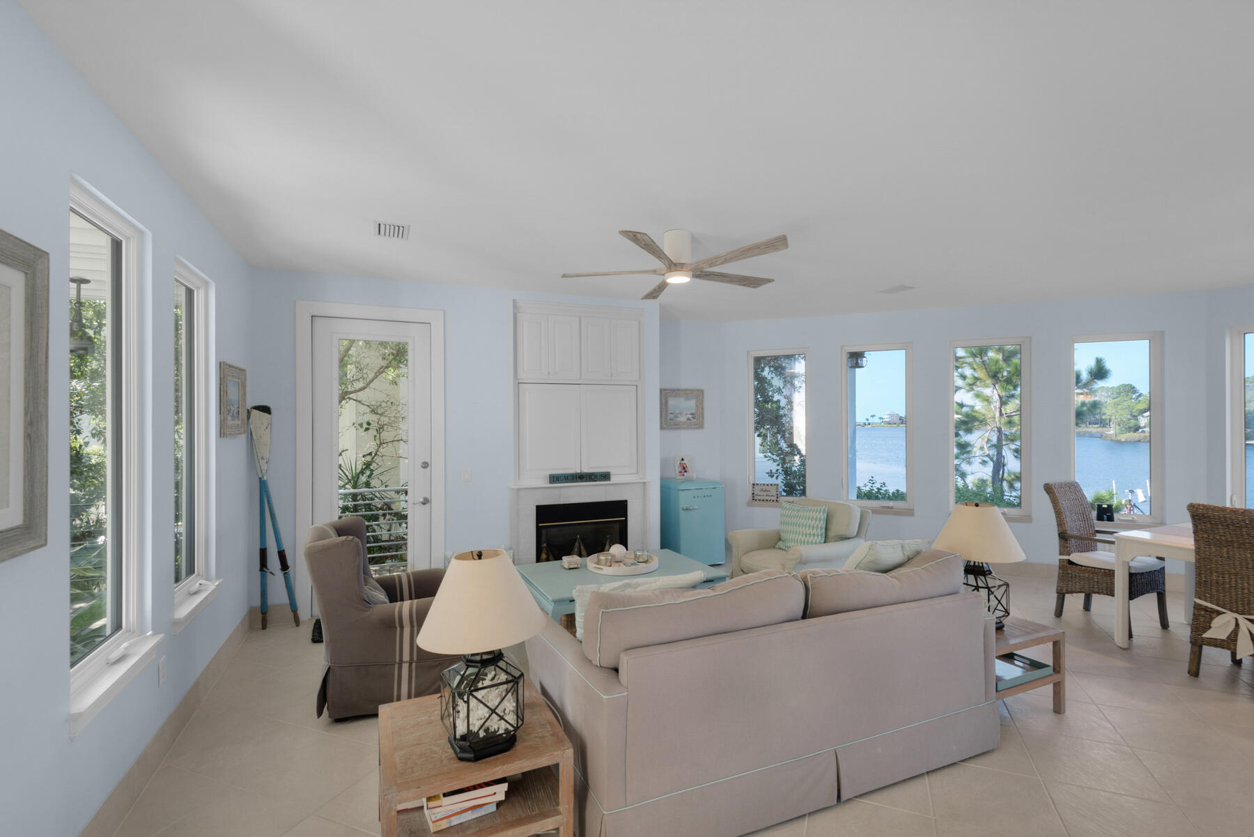 LAKEWOOD POINTE ESTATES - Residential