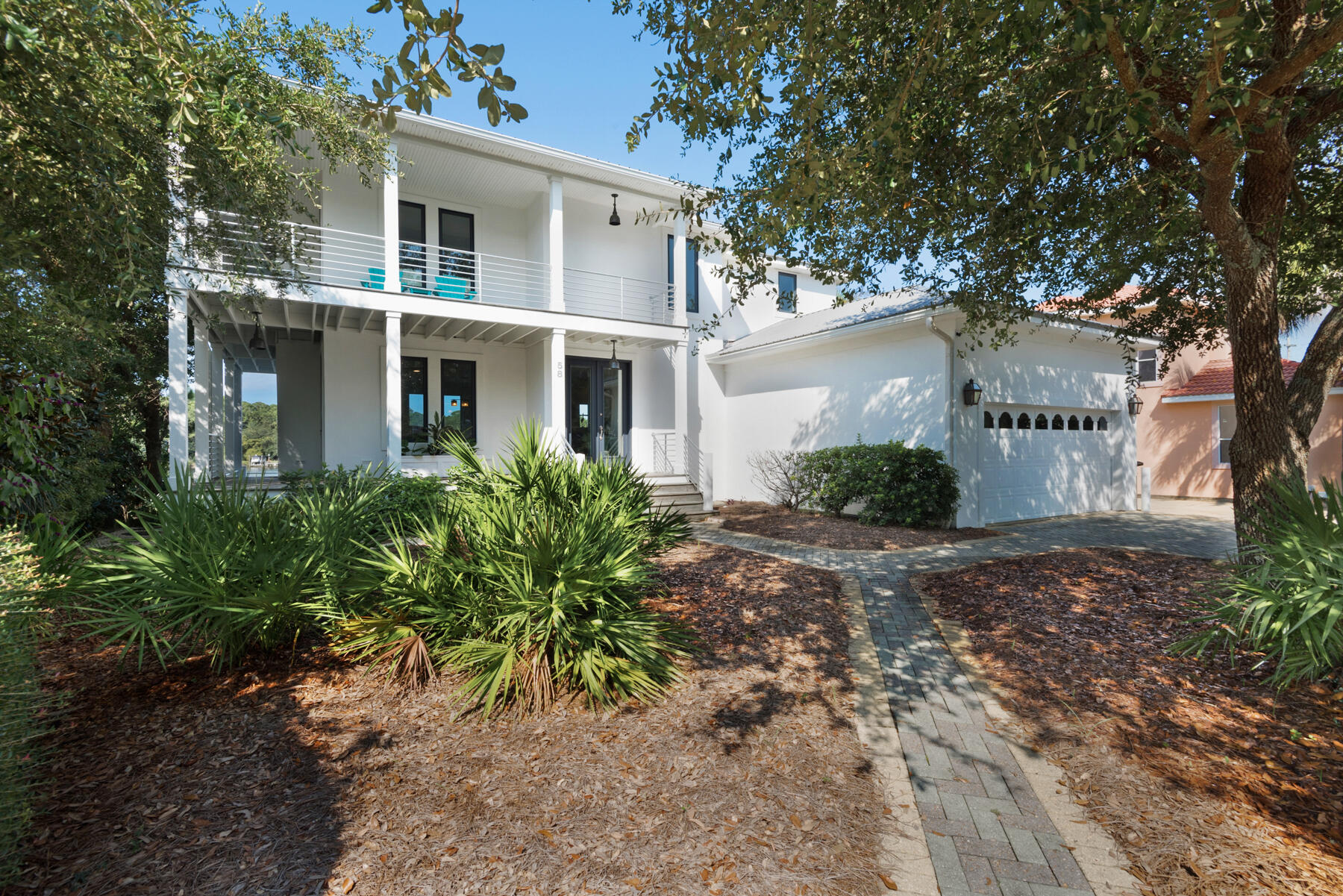 LAKEWOOD POINTE ESTATES - Residential