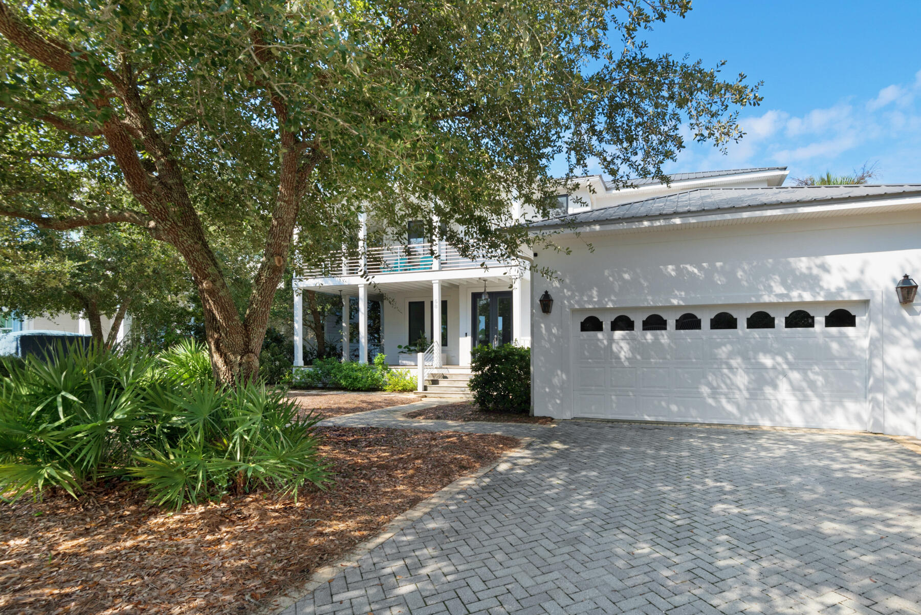 LAKEWOOD POINTE ESTATES - Residential