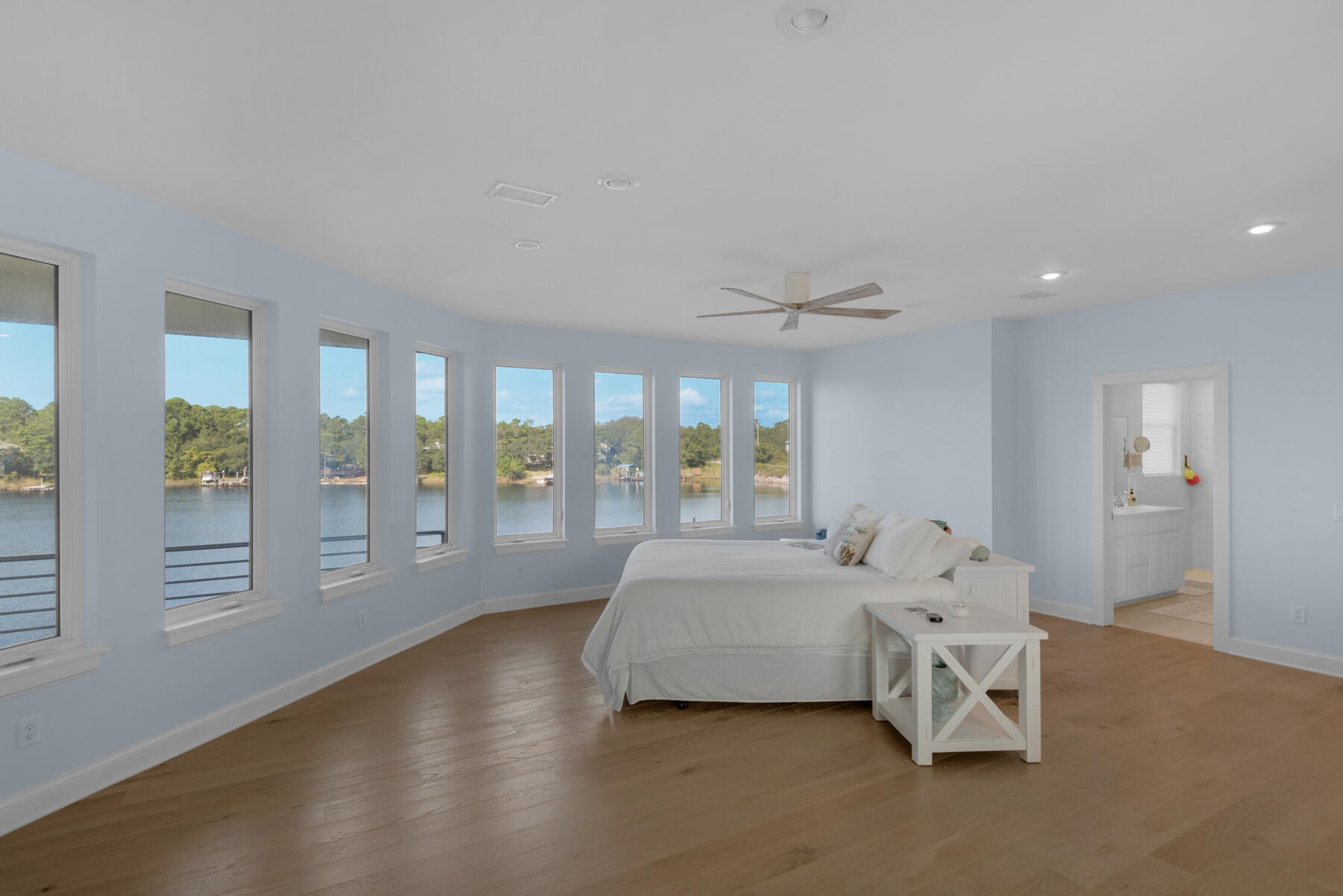 LAKEWOOD POINTE ESTATES - Residential