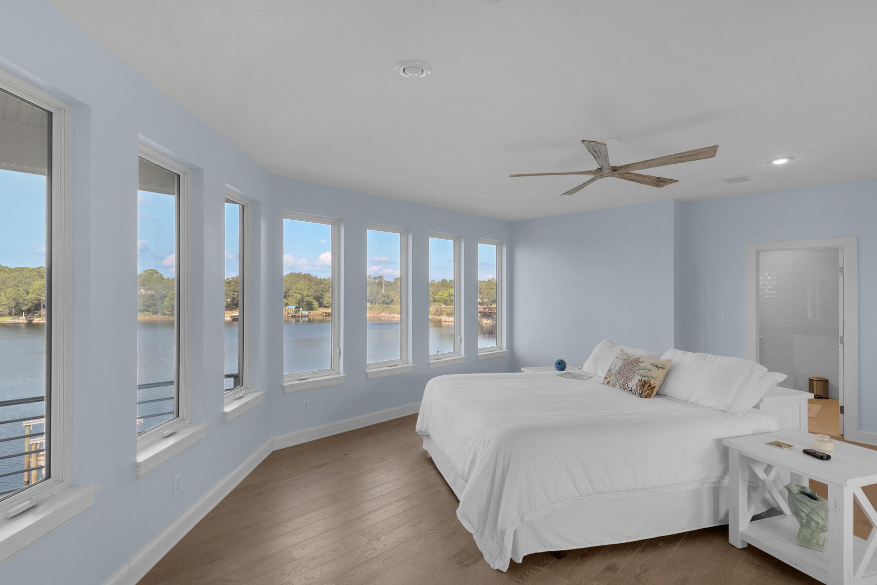 LAKEWOOD POINTE ESTATES - Residential