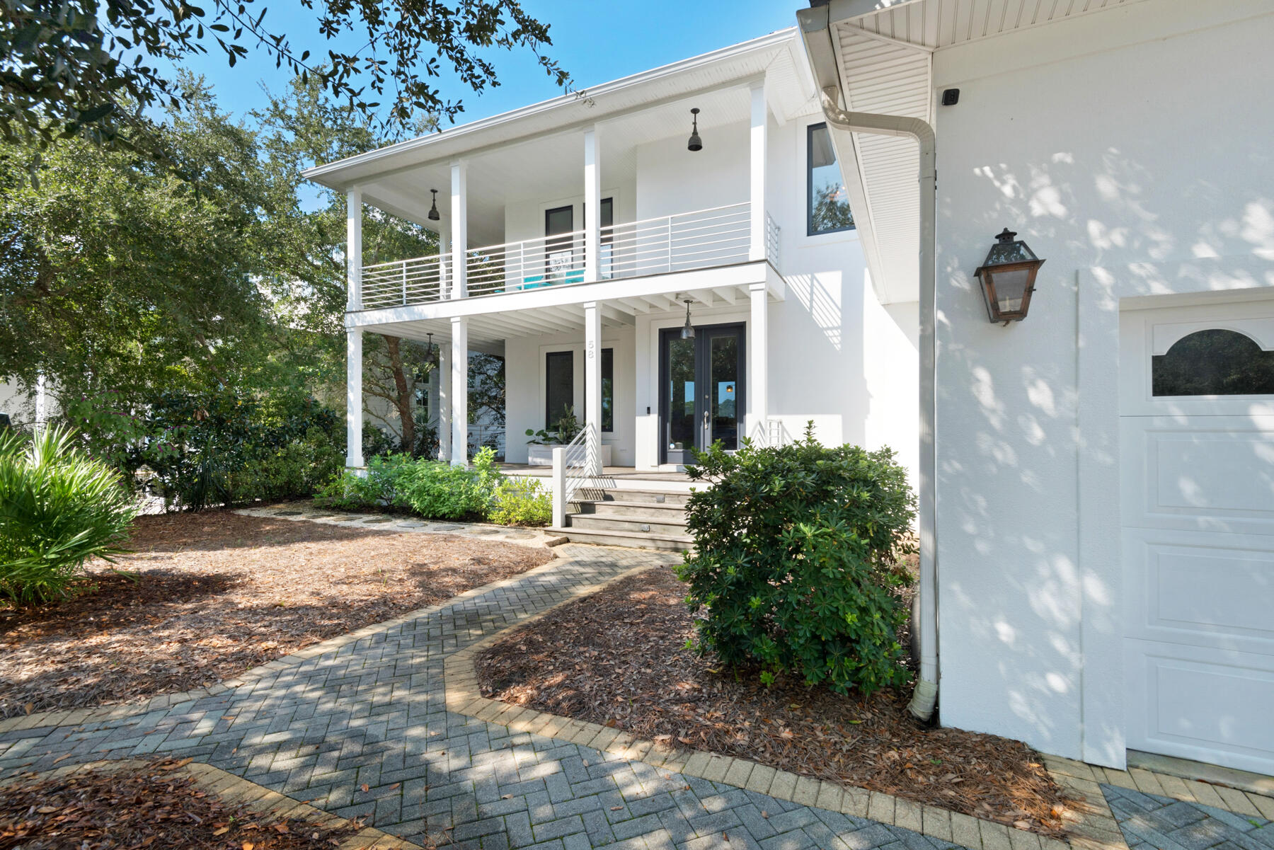 LAKEWOOD POINTE ESTATES - Residential