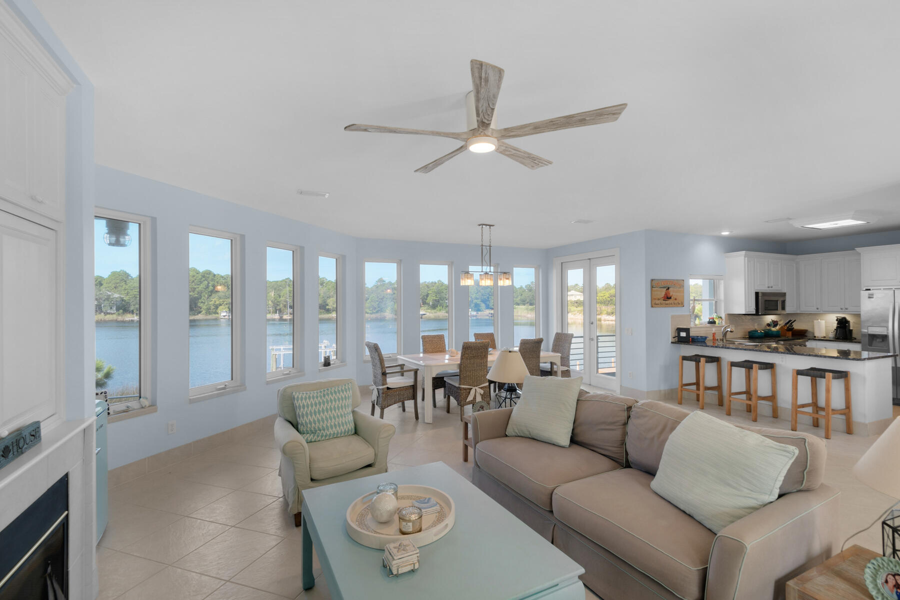 LAKEWOOD POINTE ESTATES - Residential