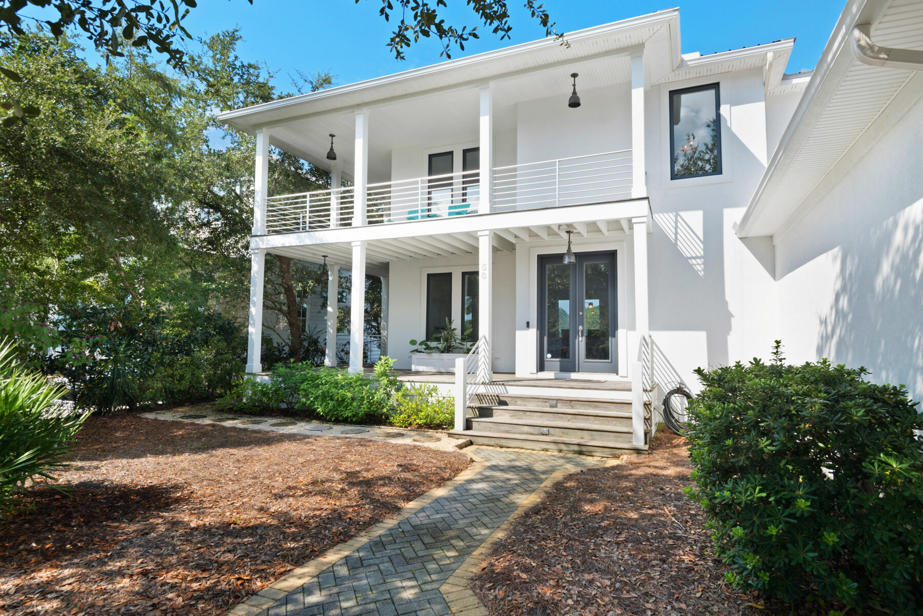 LAKEWOOD POINTE ESTATES - Residential