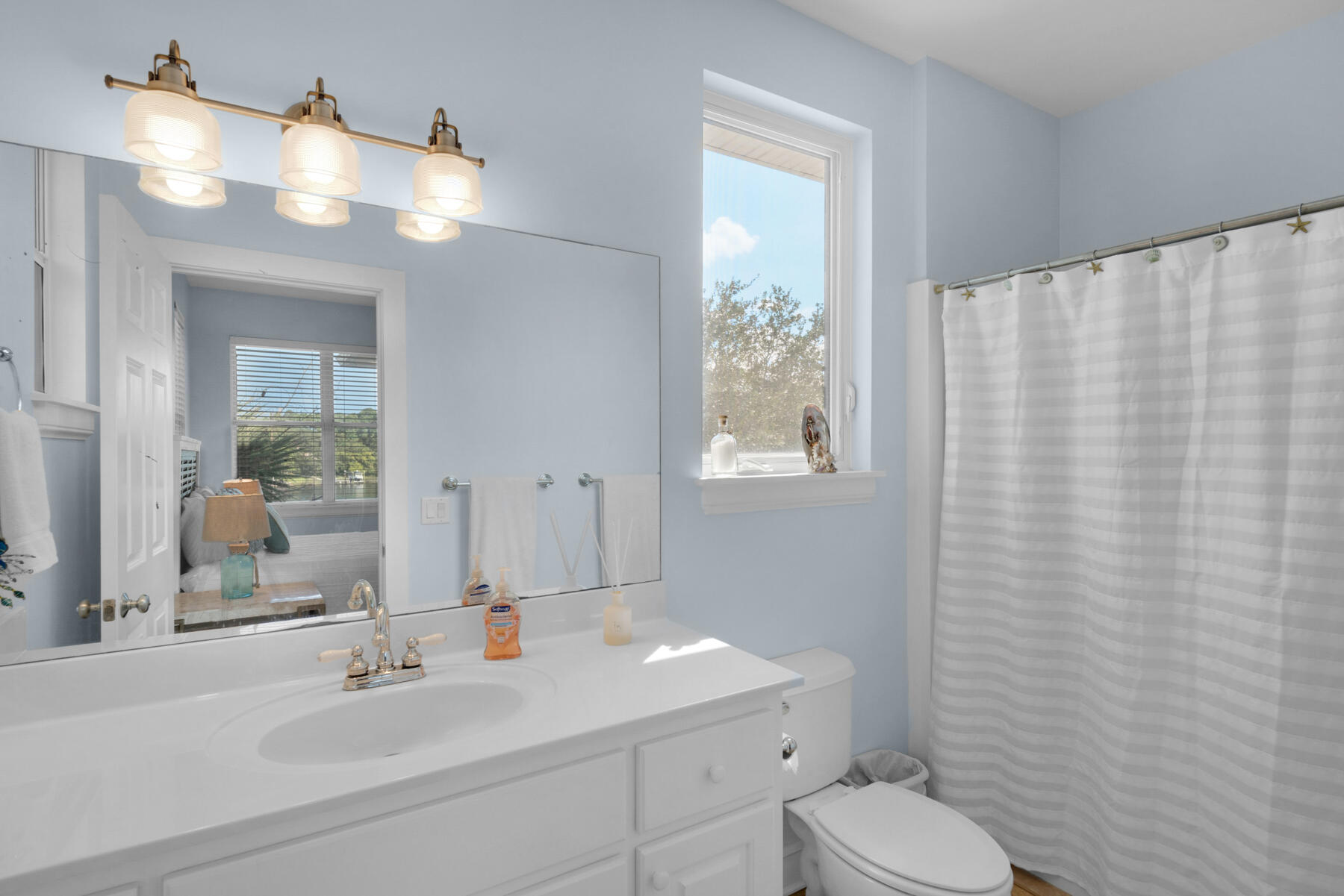 LAKEWOOD POINTE ESTATES - Residential