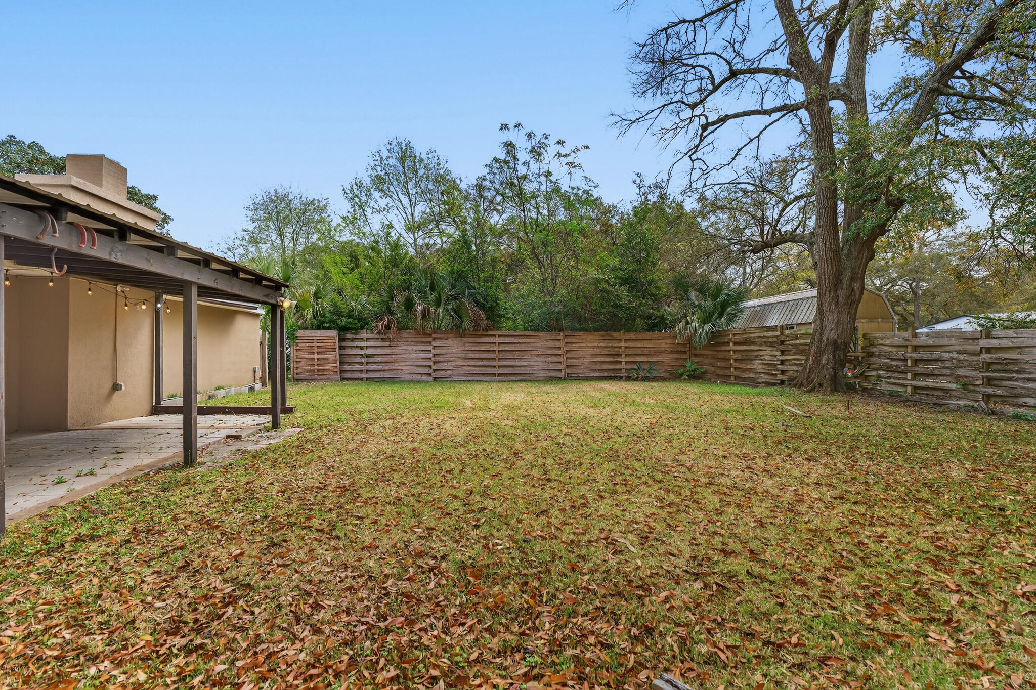 ELLIOTTS POINT 7TH ADDN - Residential