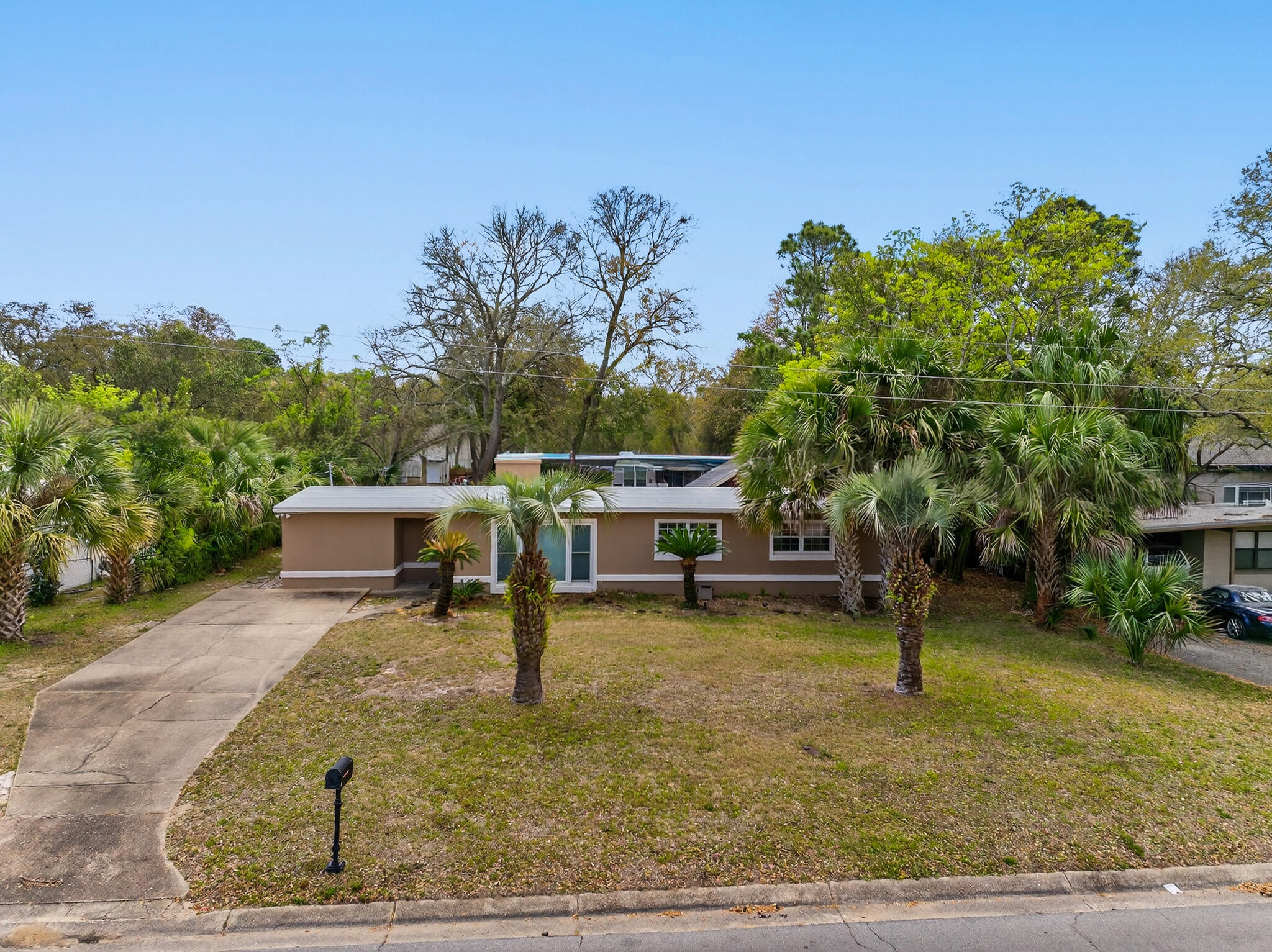 ELLIOTTS POINT 7TH ADDN - Residential