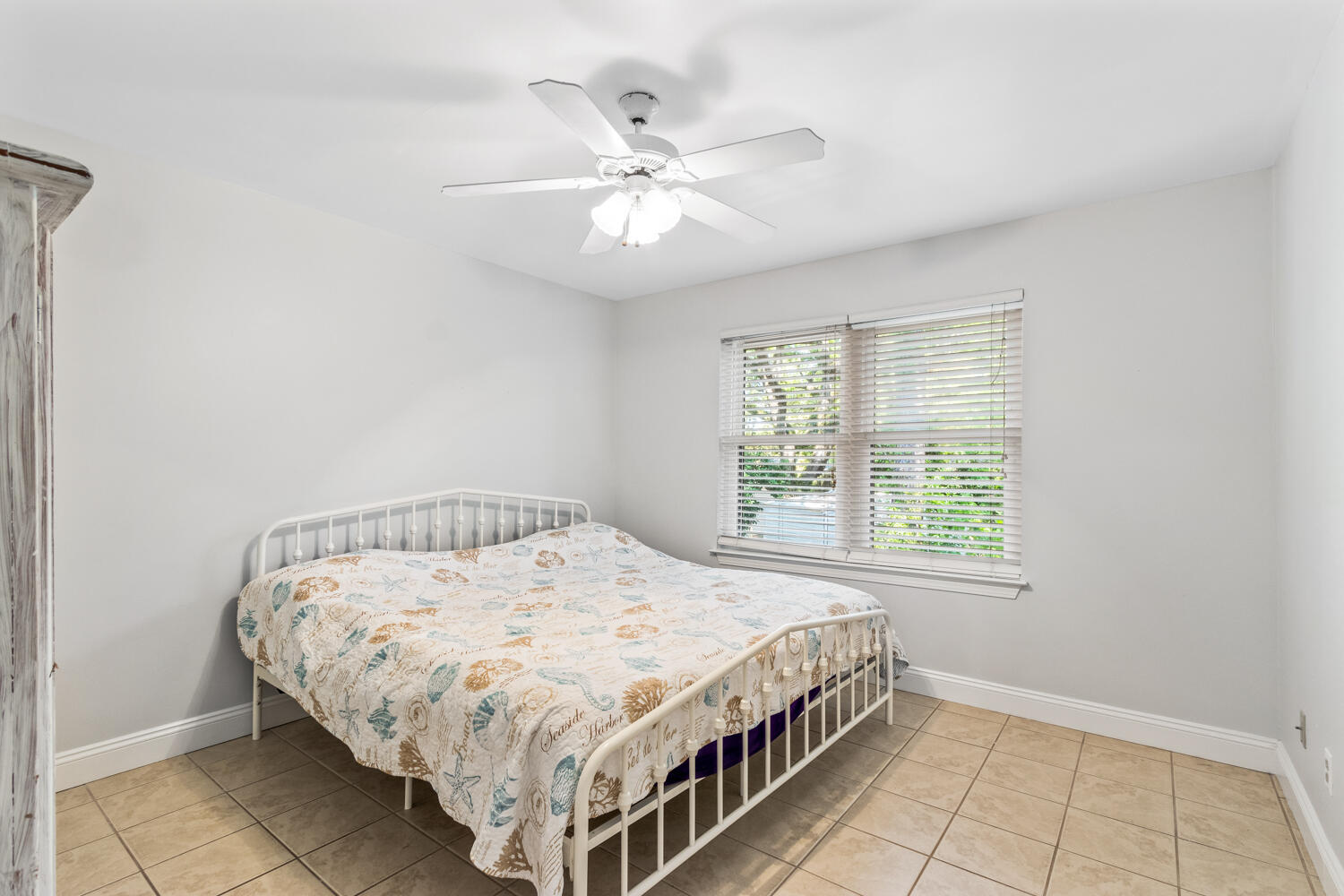 THE OAKS - Residential