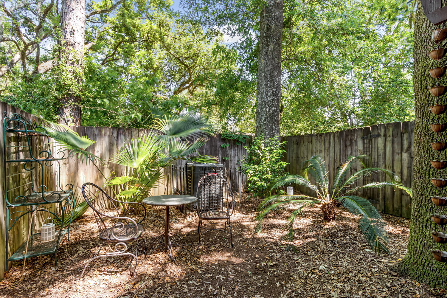 THE OAKS - Residential