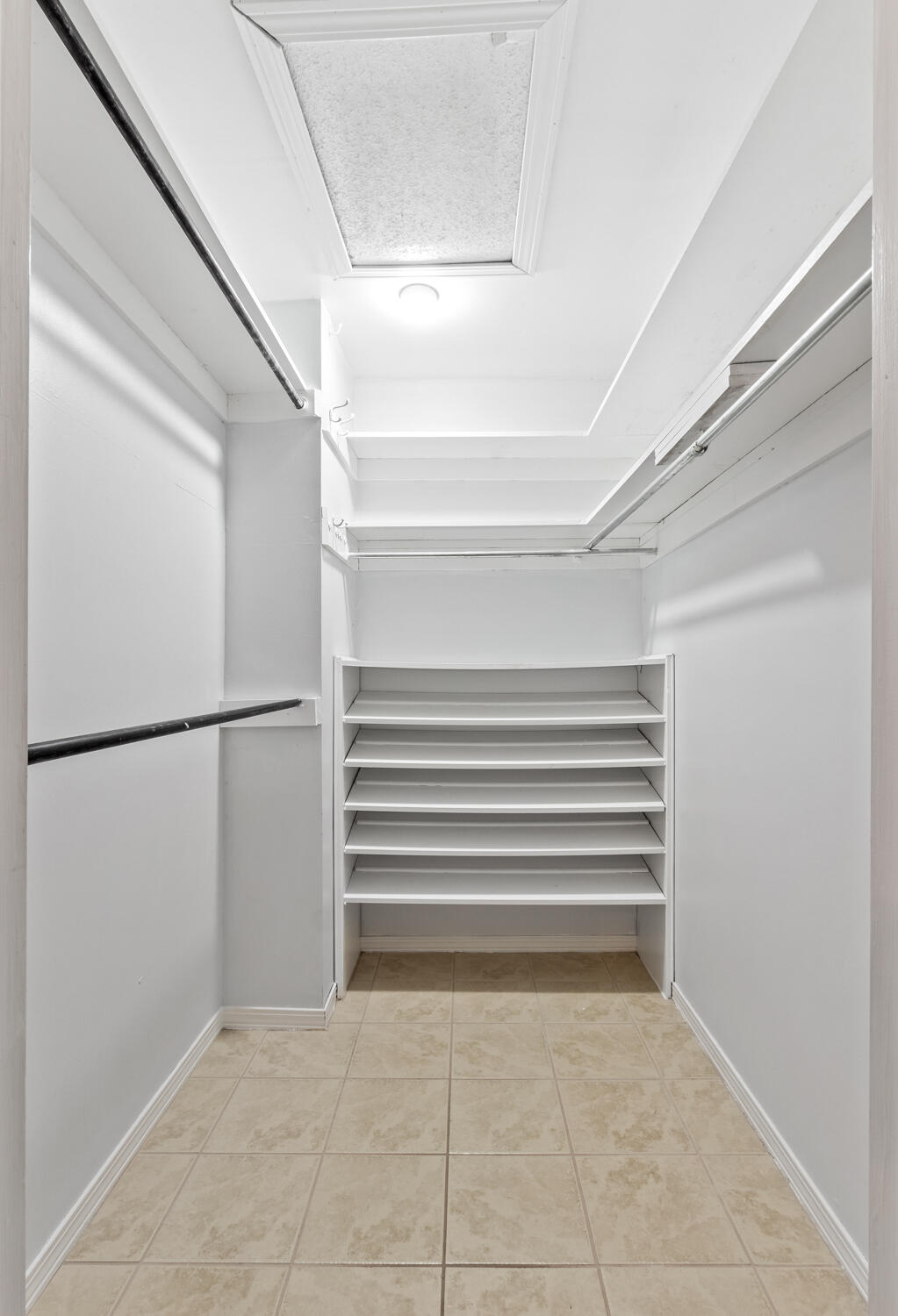 THE OAKS - Residential