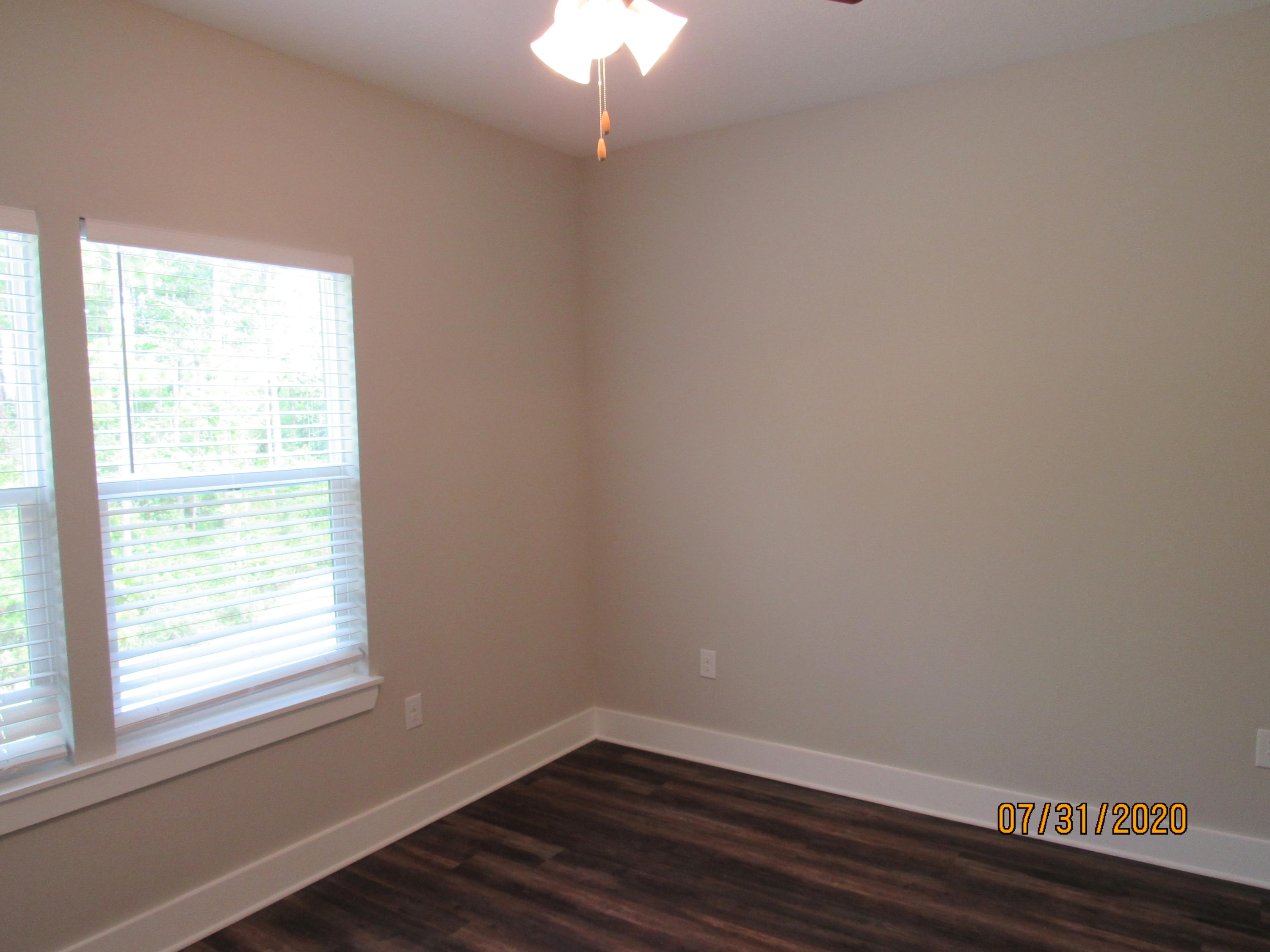 VERANDAS AT FREEPORT - Residential Lease