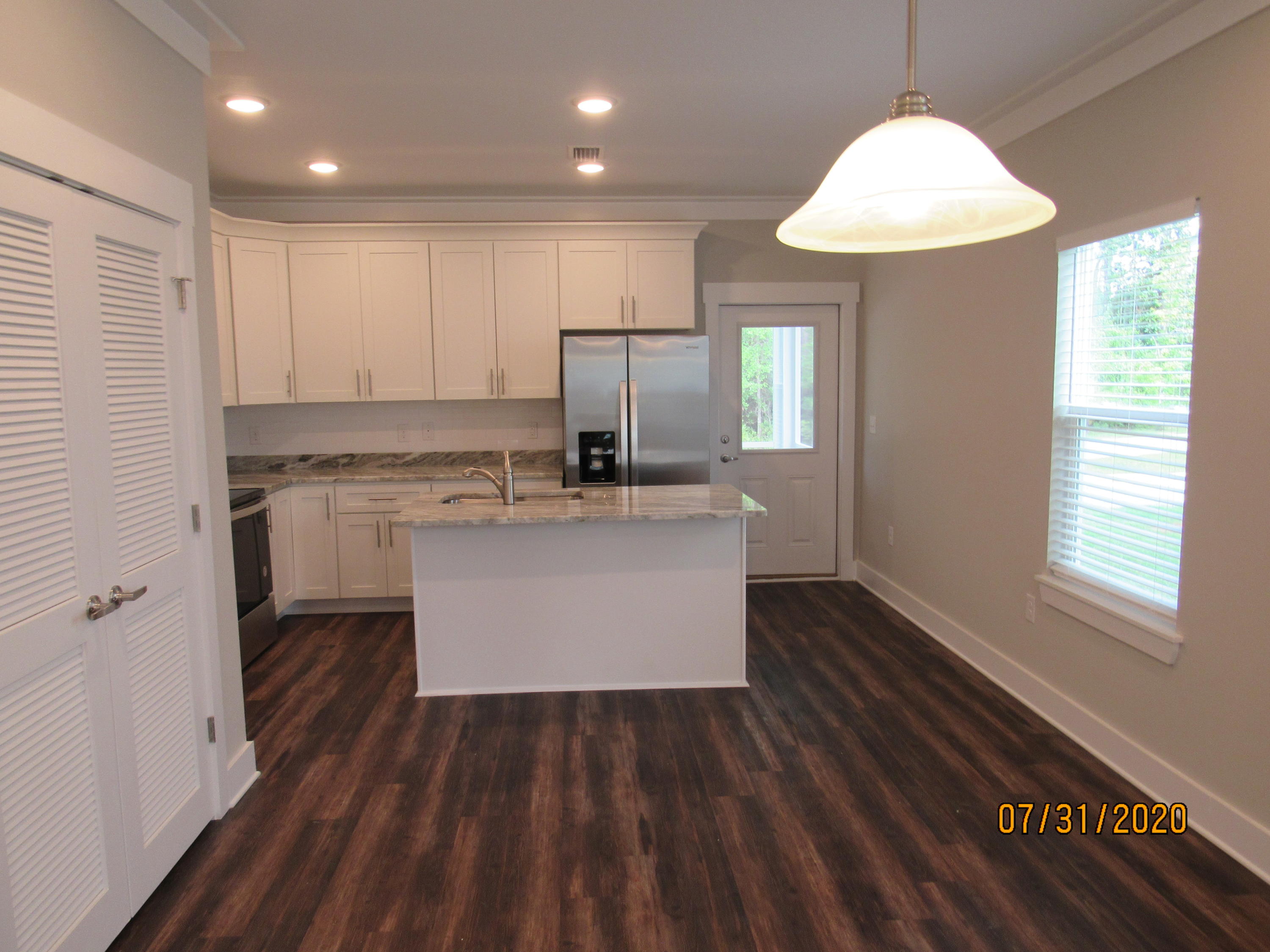 VERANDAS AT FREEPORT - Residential Lease