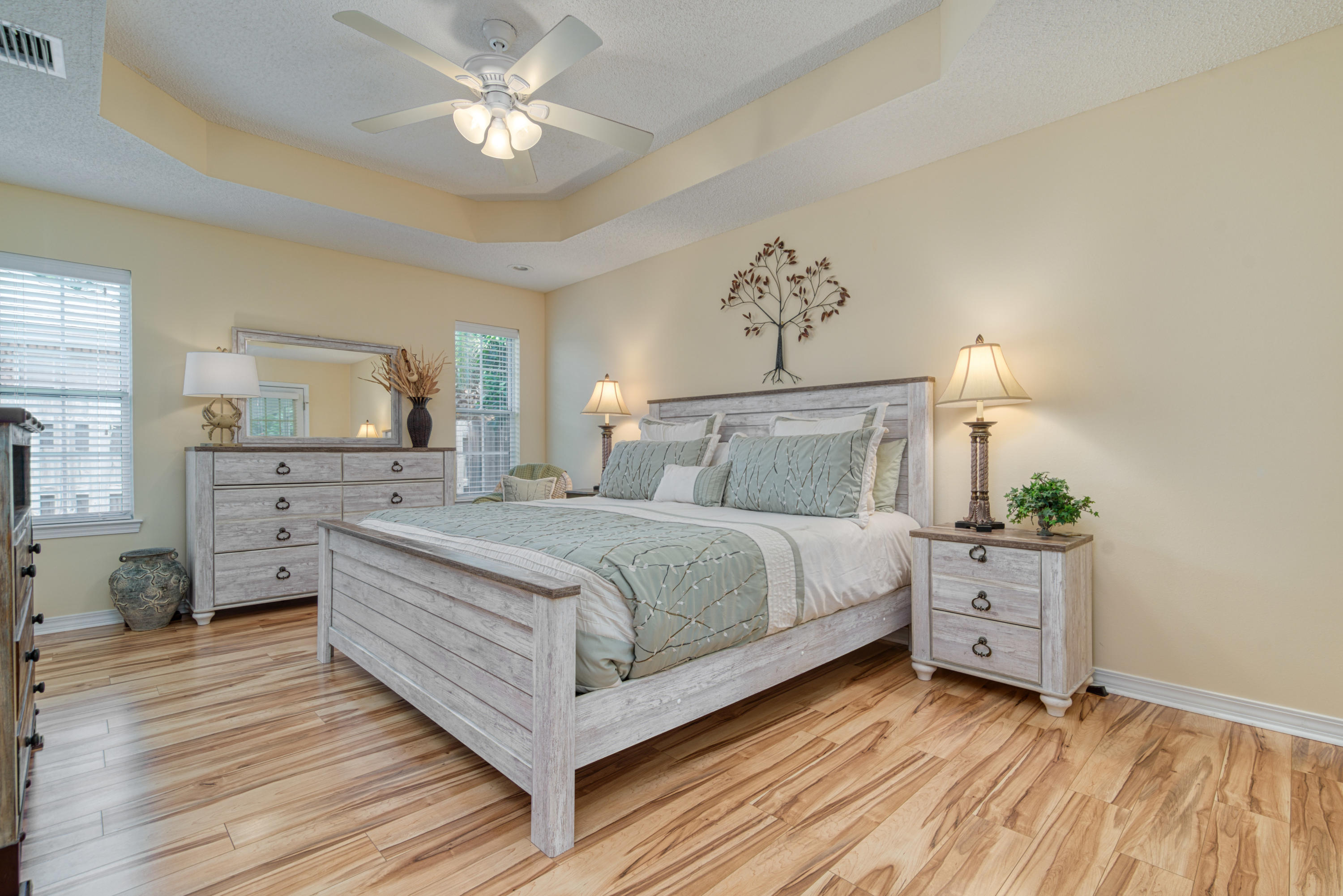 BAYSIDE - Residential