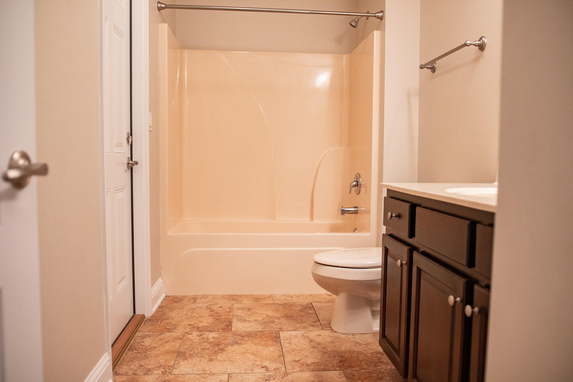 BROOKE ESTATES PH II - Residential Lease