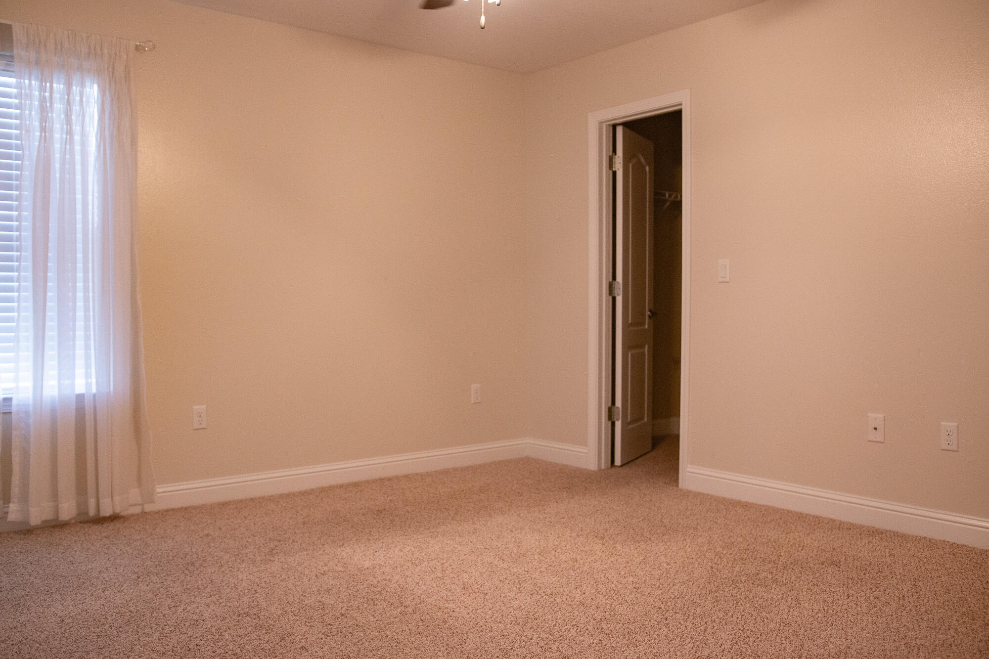 BROOKE ESTATES PH II - Residential Lease