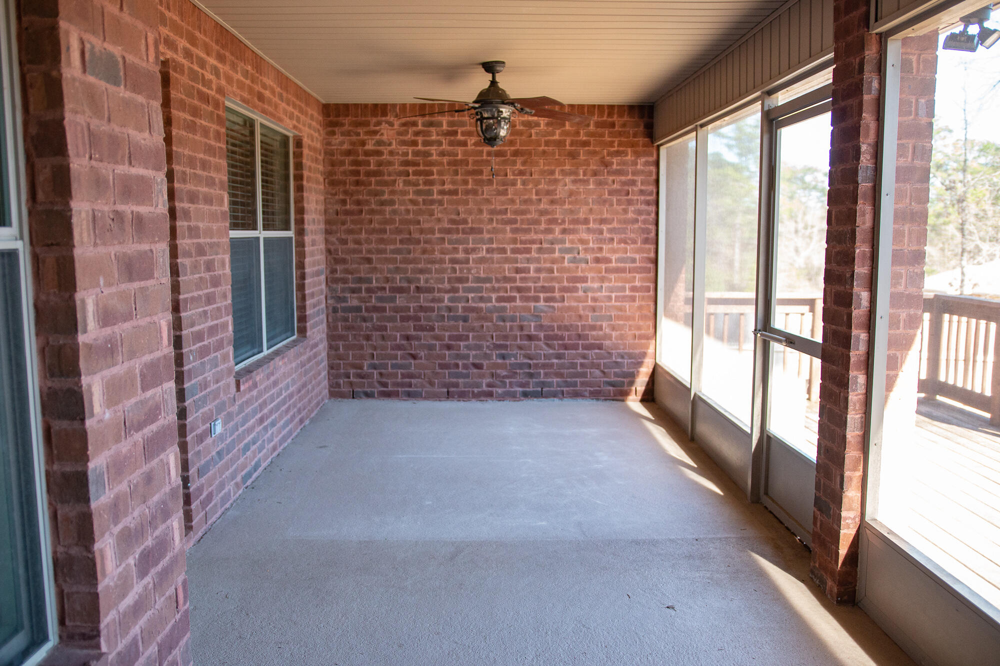 BROOKE ESTATES PH II - Residential Lease