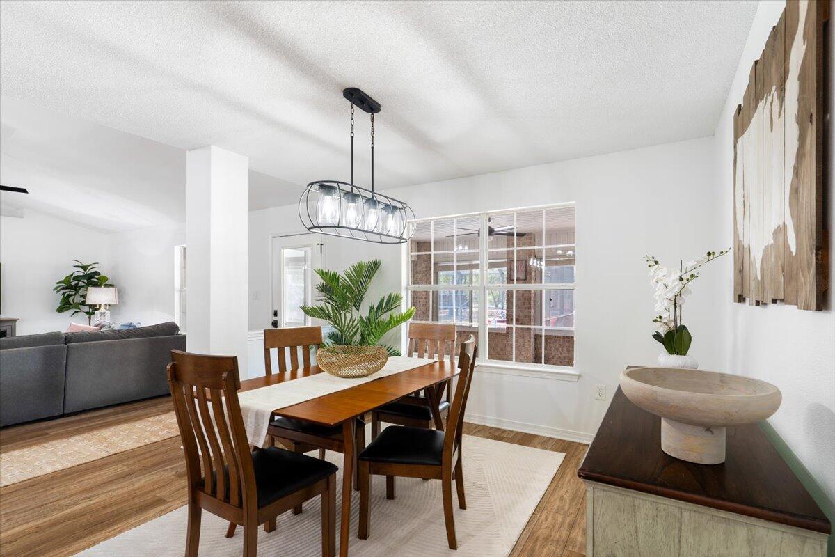 HOLLEY BY THE SEA - Residential