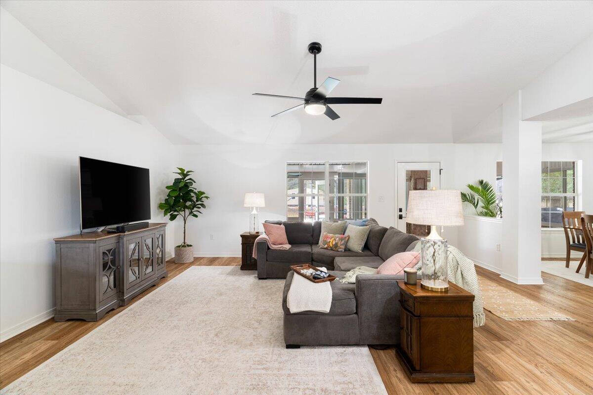 HOLLEY BY THE SEA - Residential