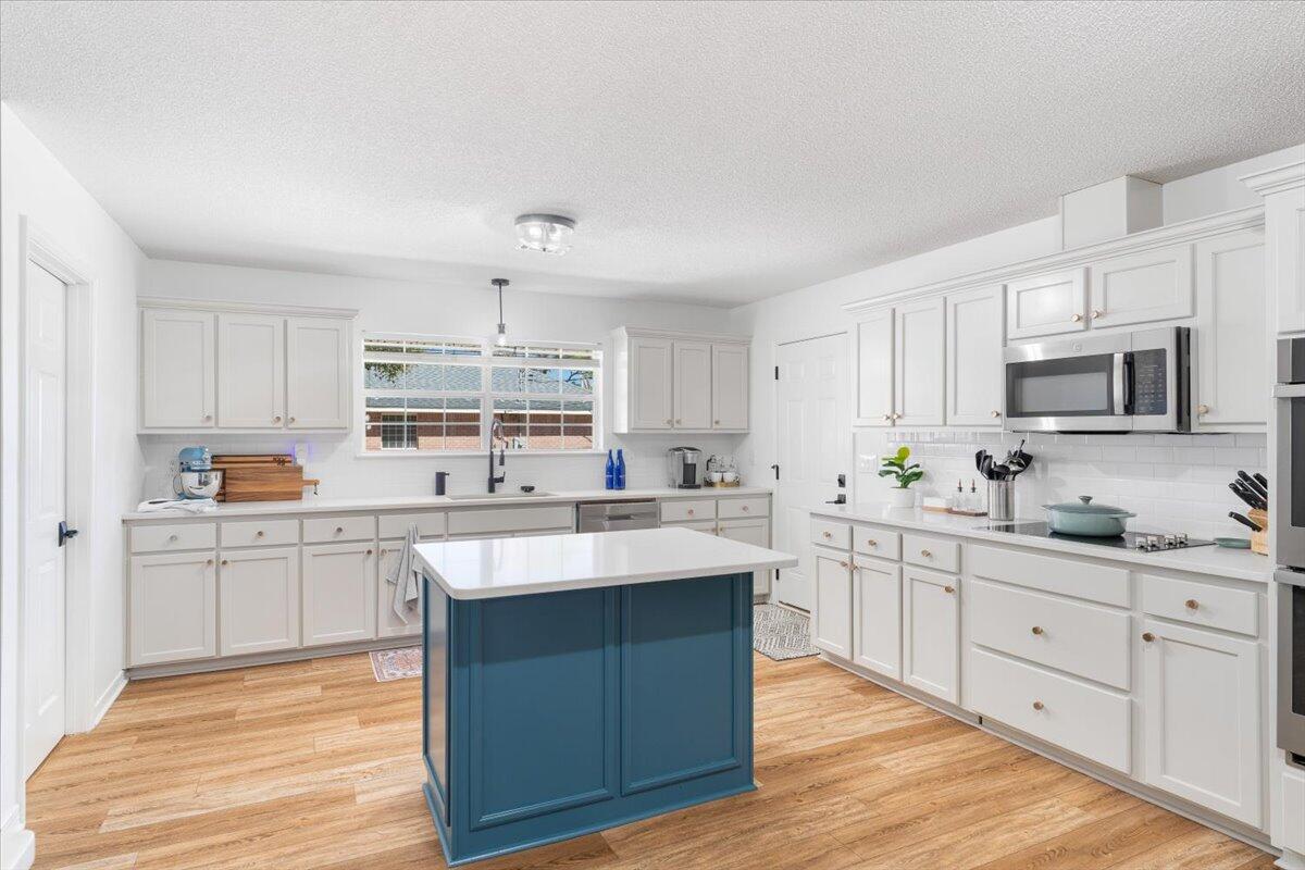 HOLLEY BY THE SEA - Residential