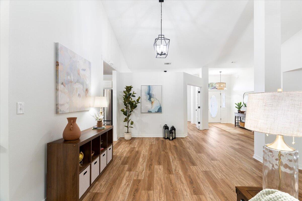 HOLLEY BY THE SEA - Residential