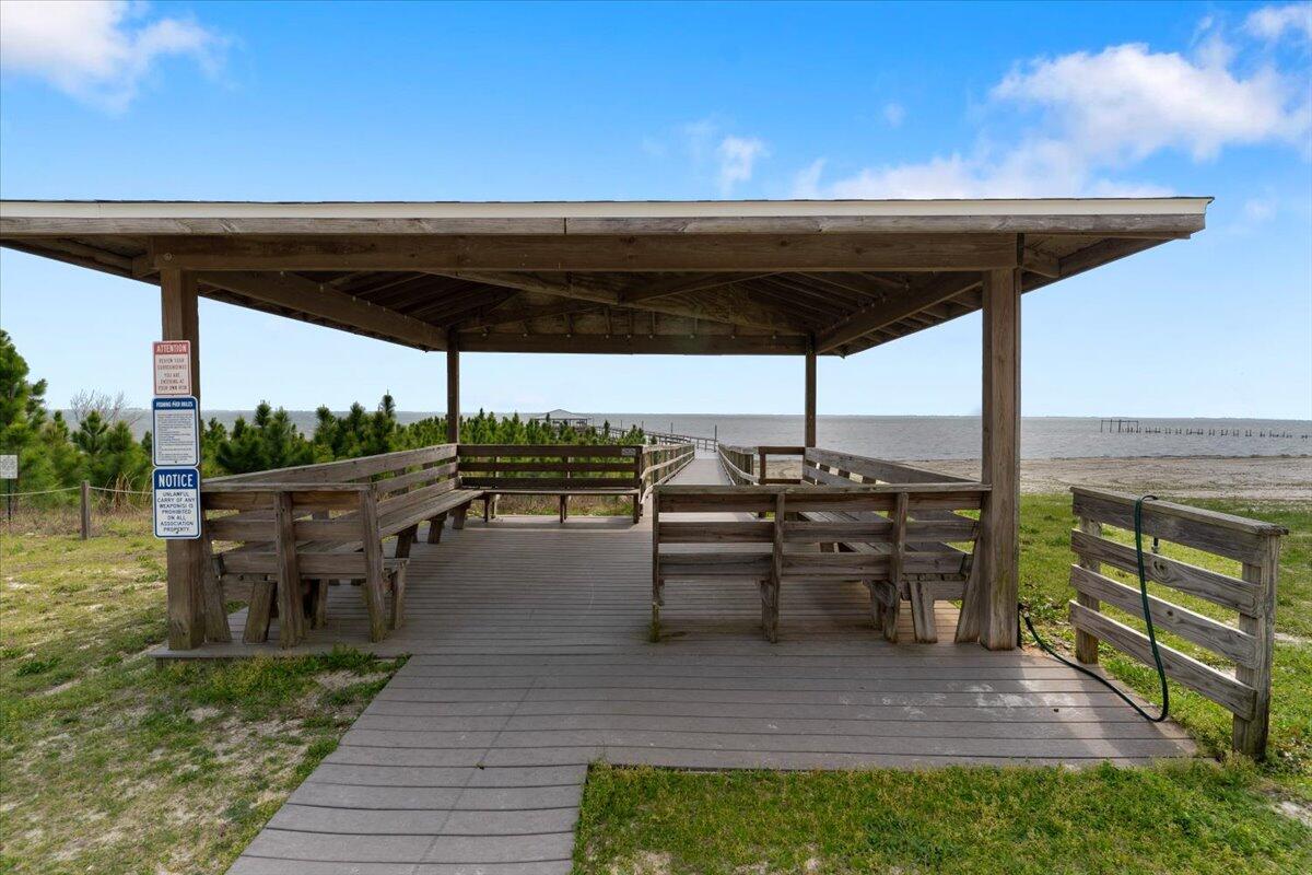 HOLLEY BY THE SEA - Residential