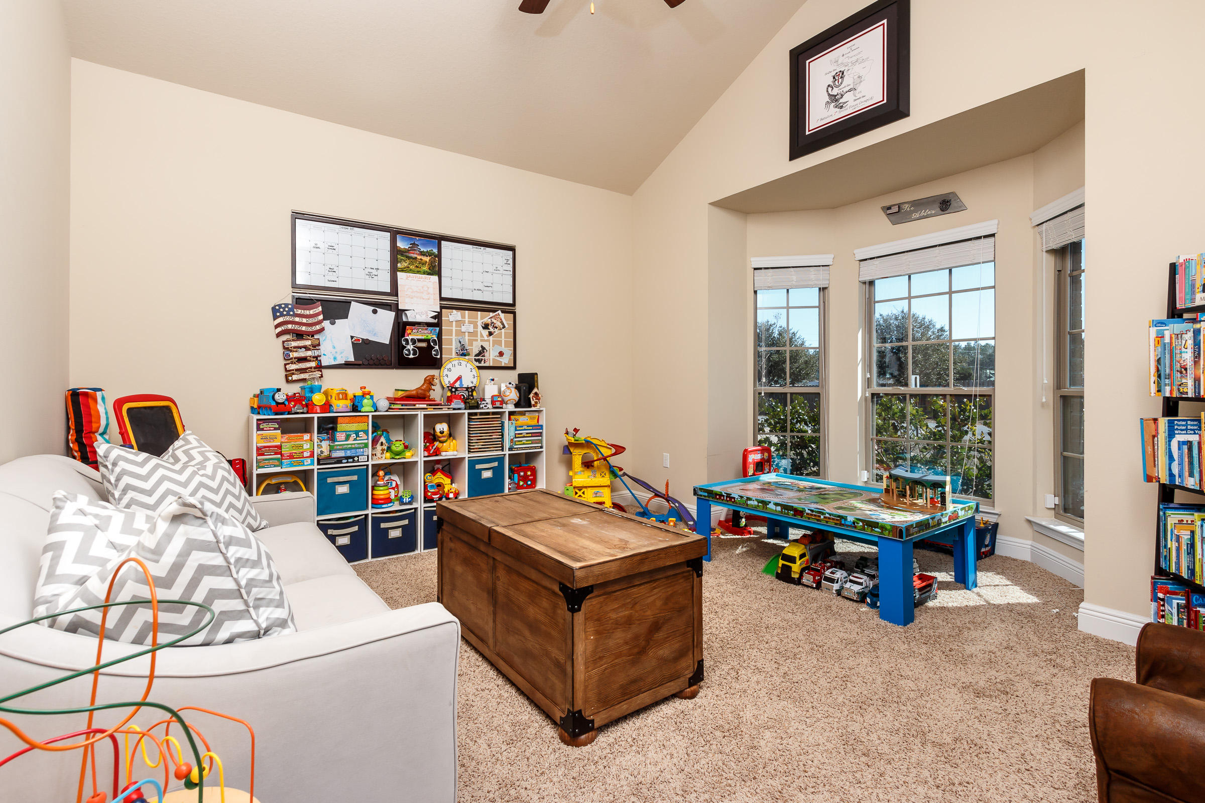 BROWNSTONE MANOR - Residential