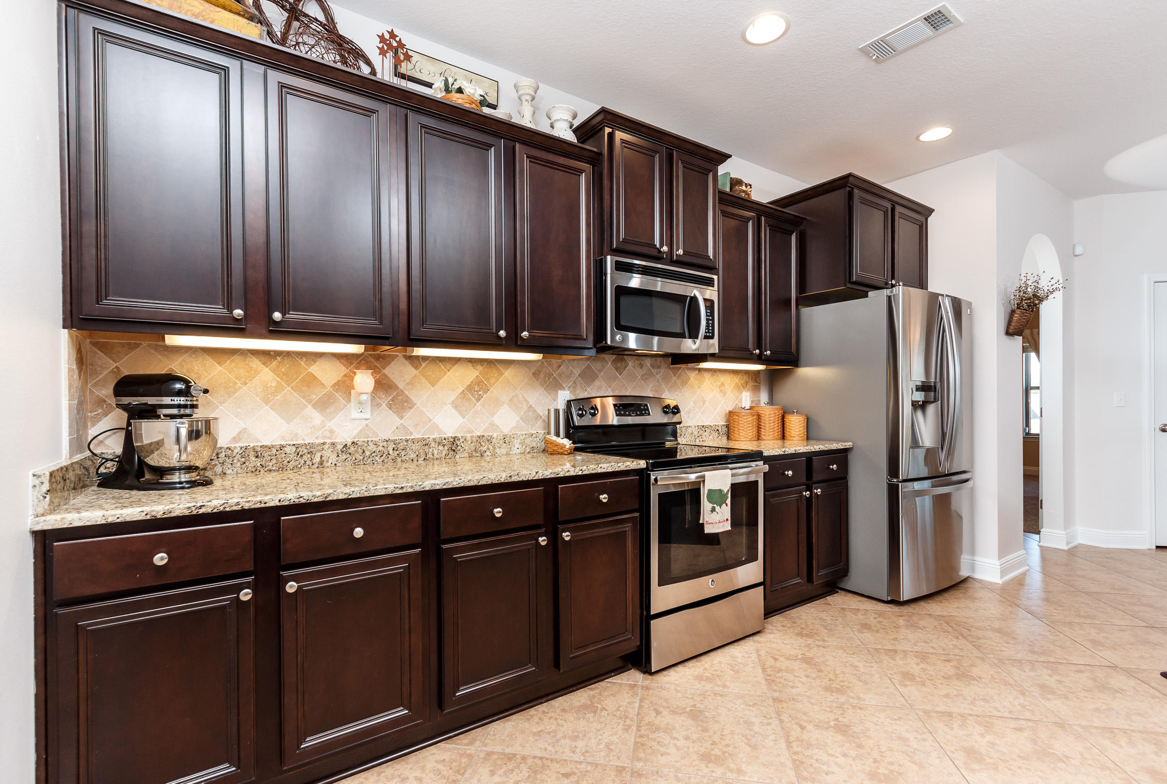 BROWNSTONE MANOR - Residential