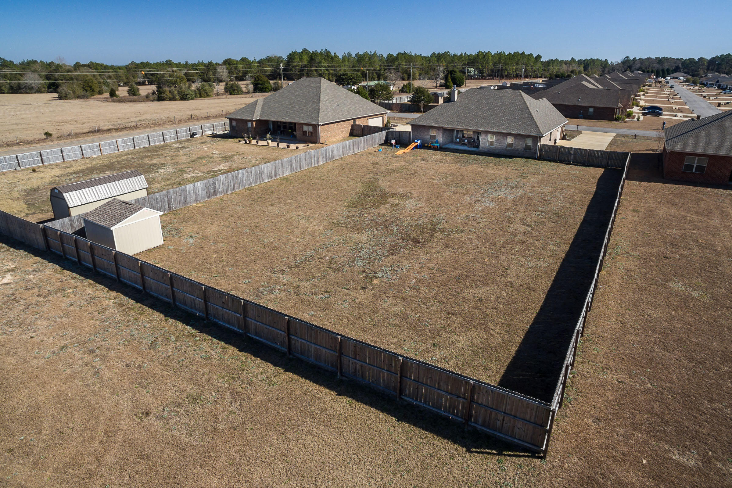 BROWNSTONE MANOR - Residential