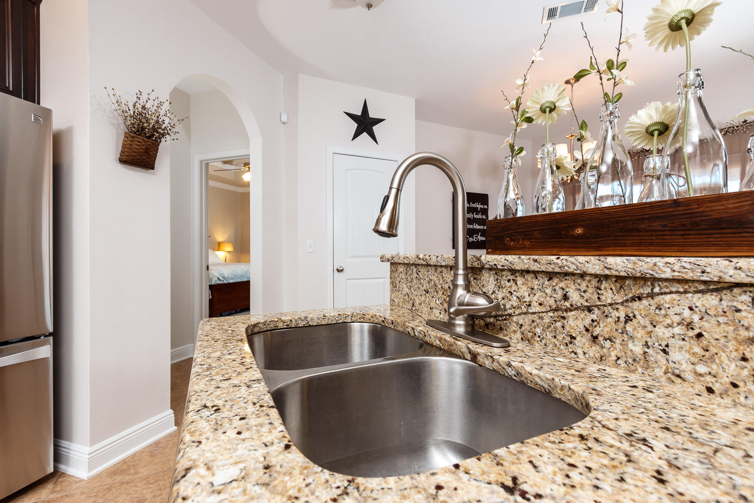 BROWNSTONE MANOR - Residential