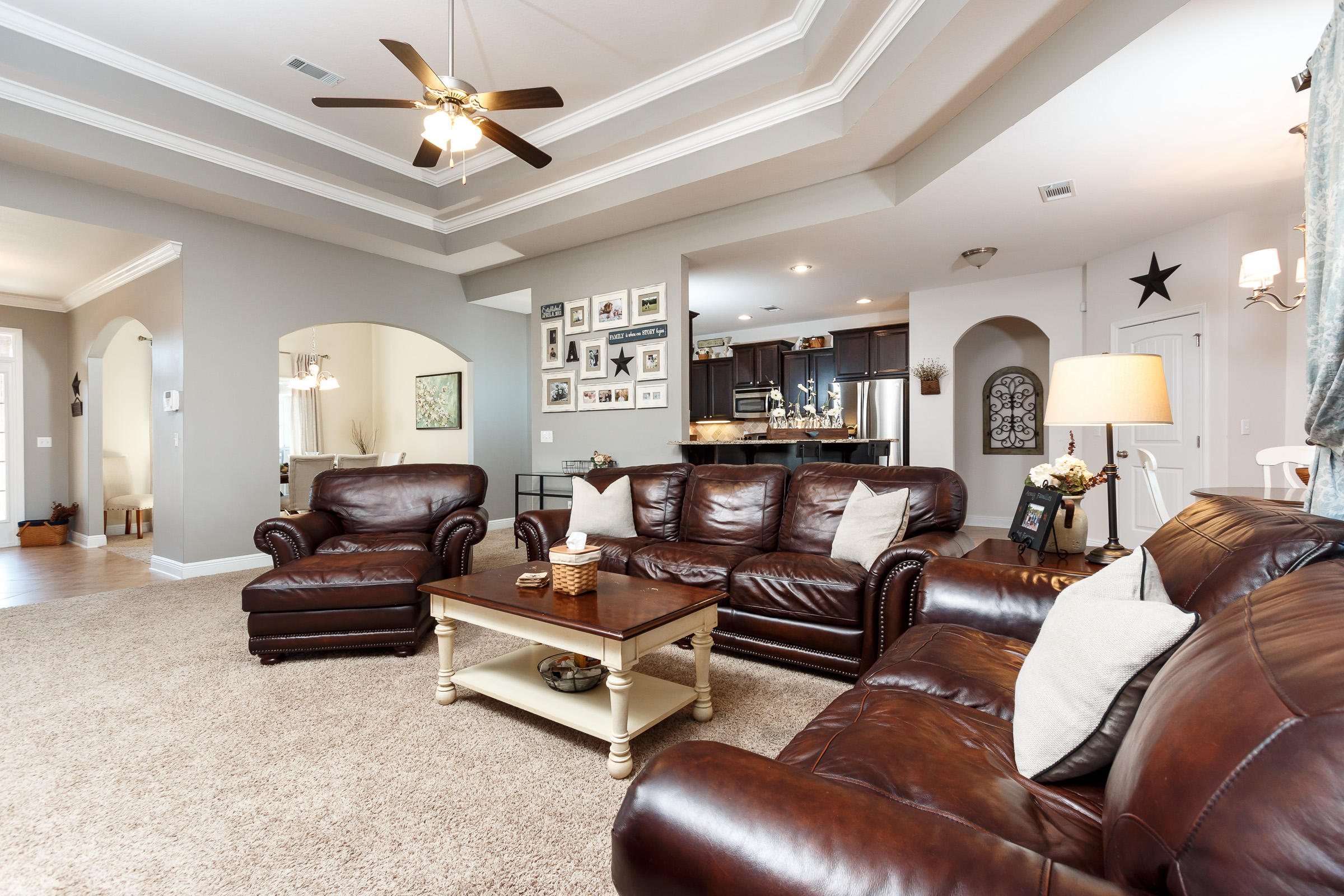 BROWNSTONE MANOR - Residential