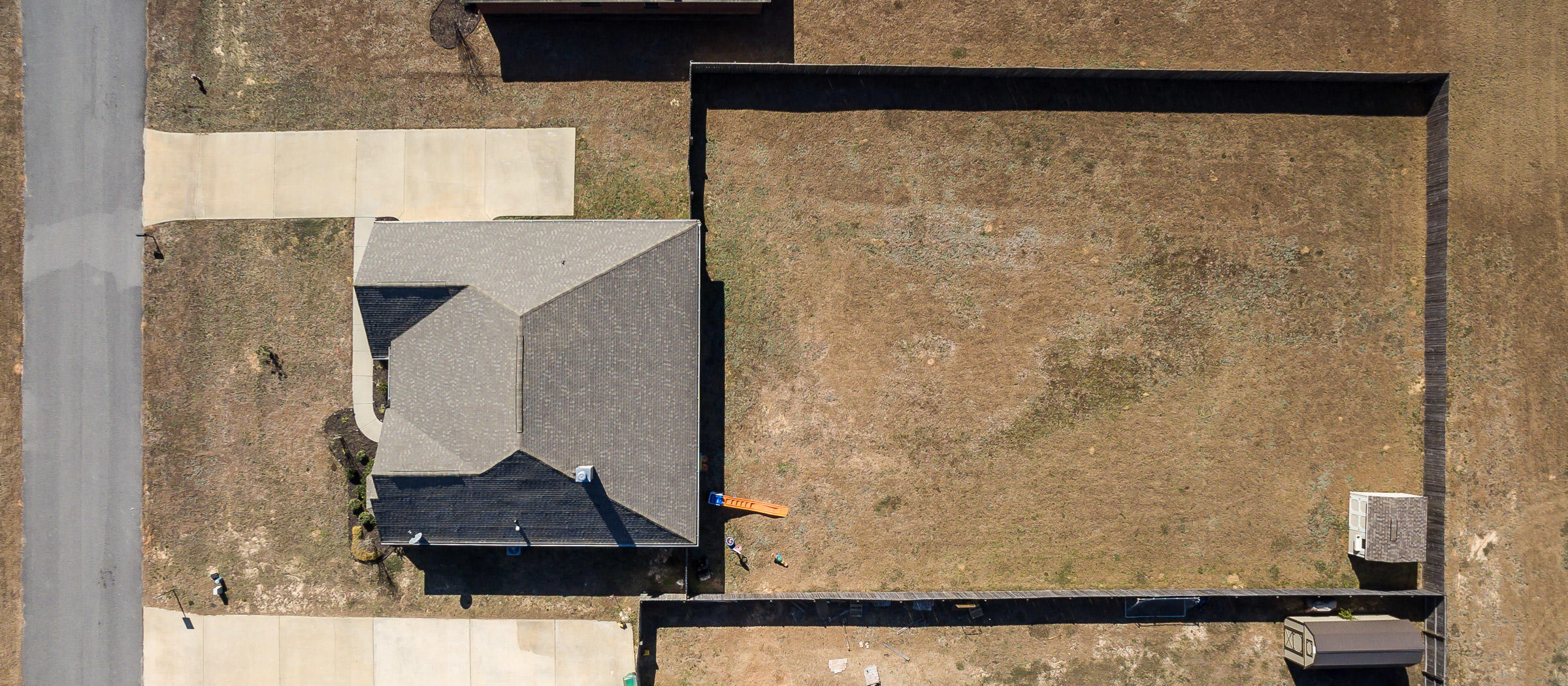 BROWNSTONE MANOR - Residential