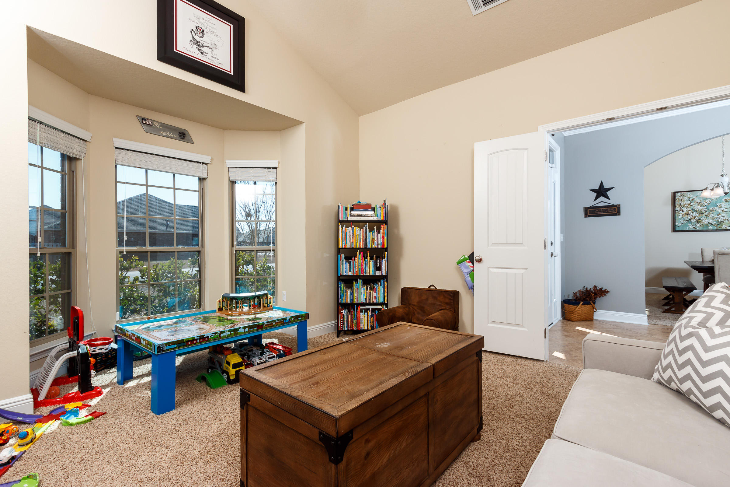 BROWNSTONE MANOR - Residential