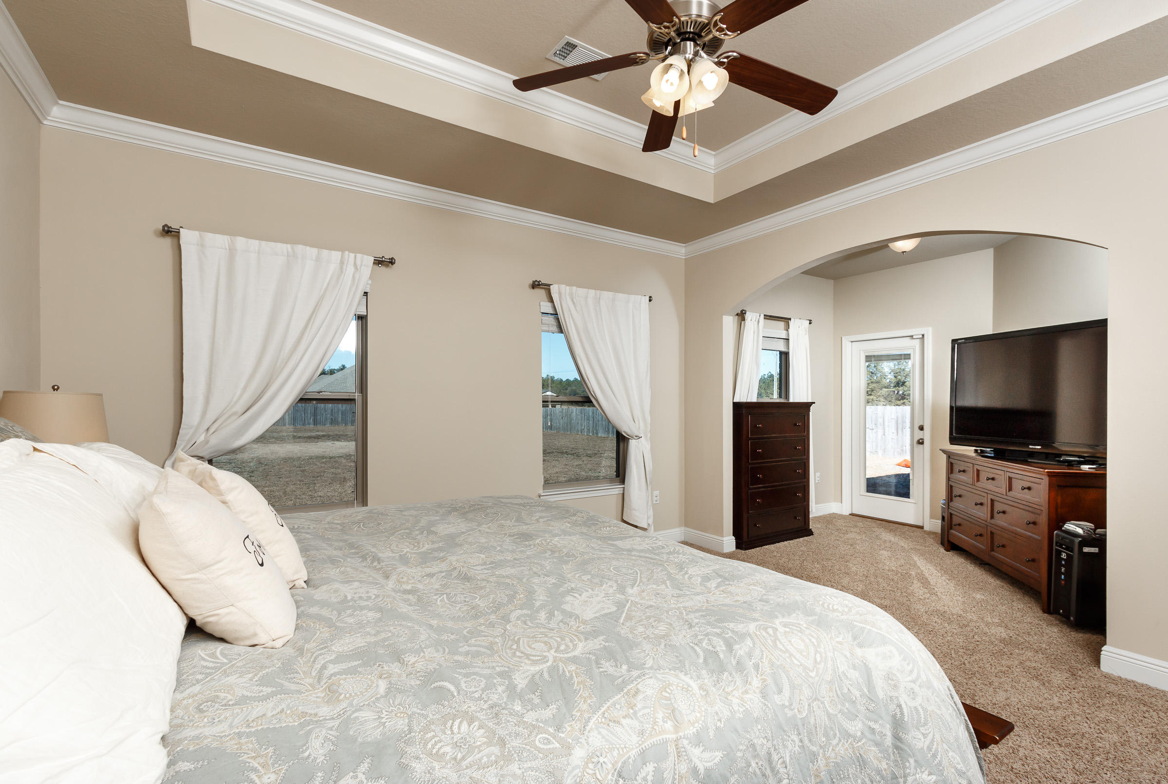 BROWNSTONE MANOR - Residential