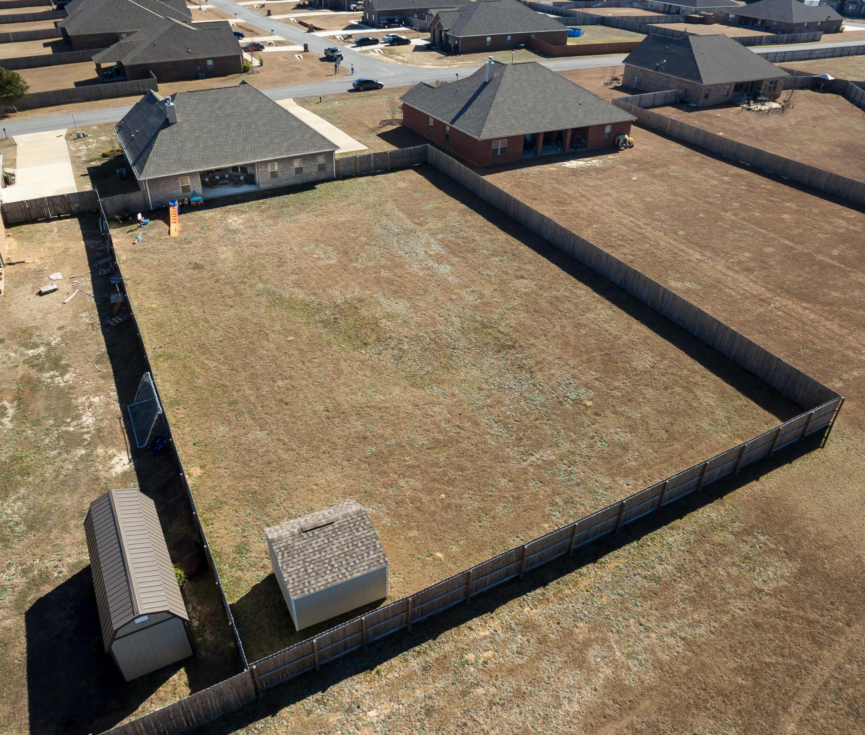 BROWNSTONE MANOR - Residential