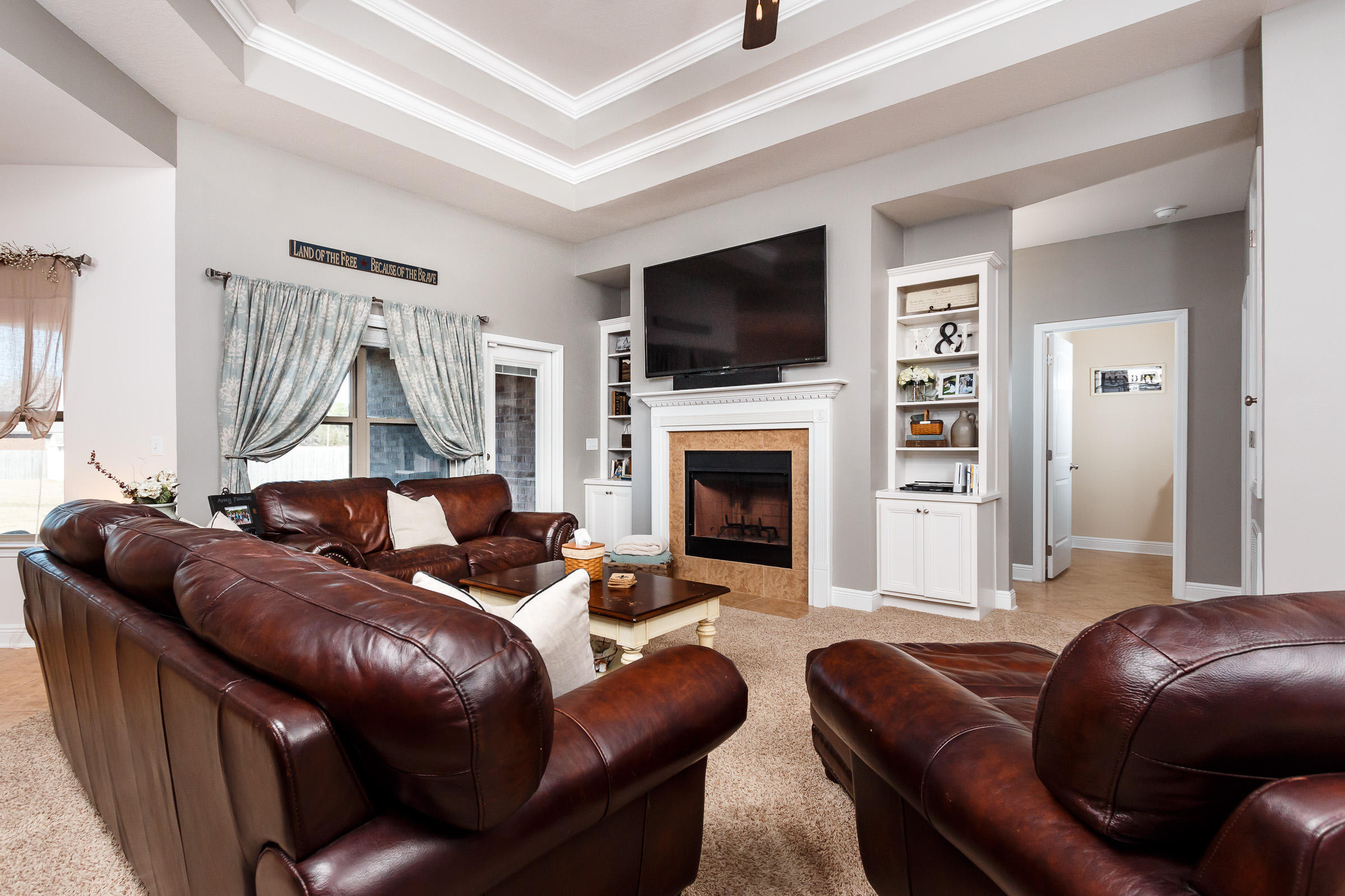 BROWNSTONE MANOR - Residential