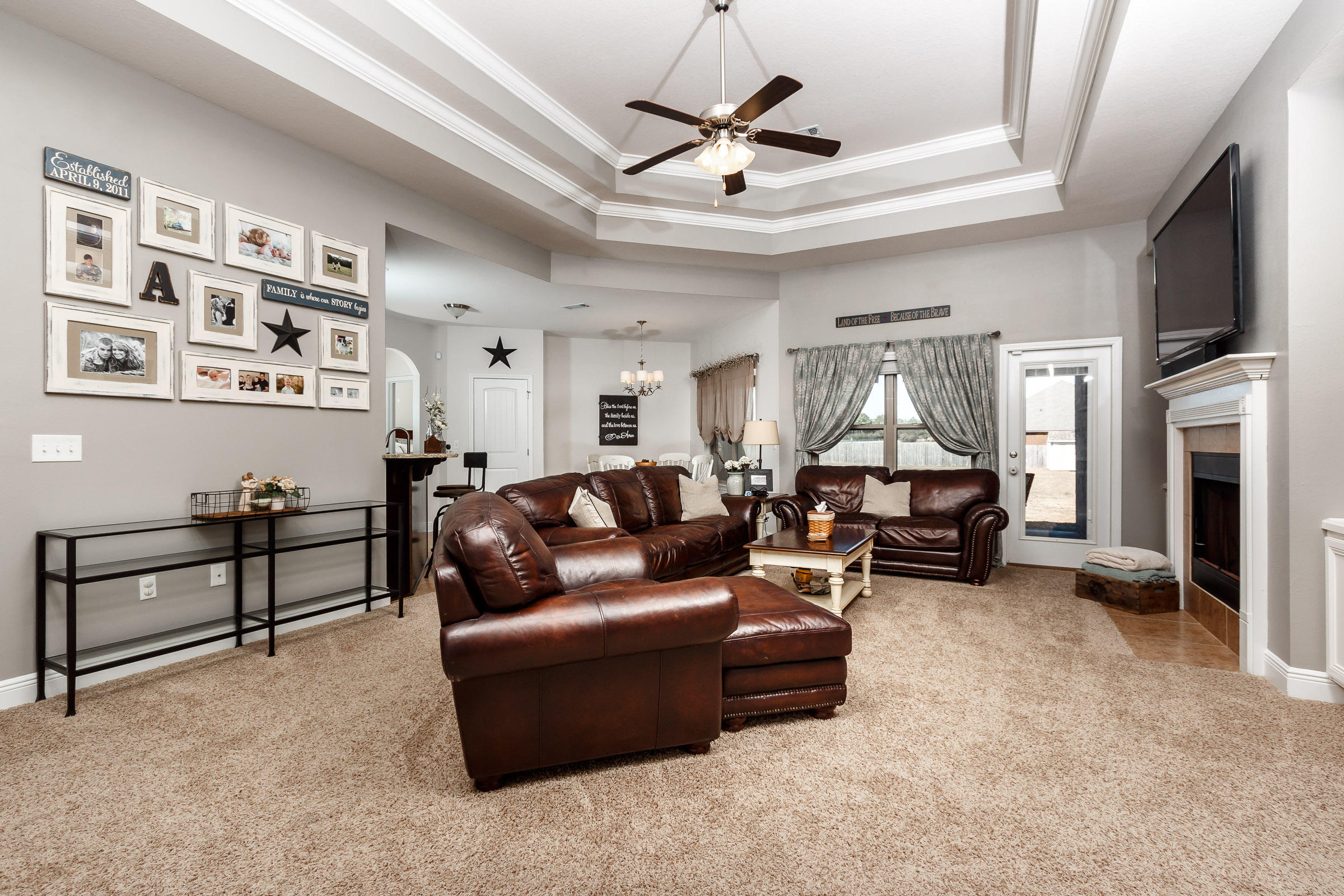 BROWNSTONE MANOR - Residential