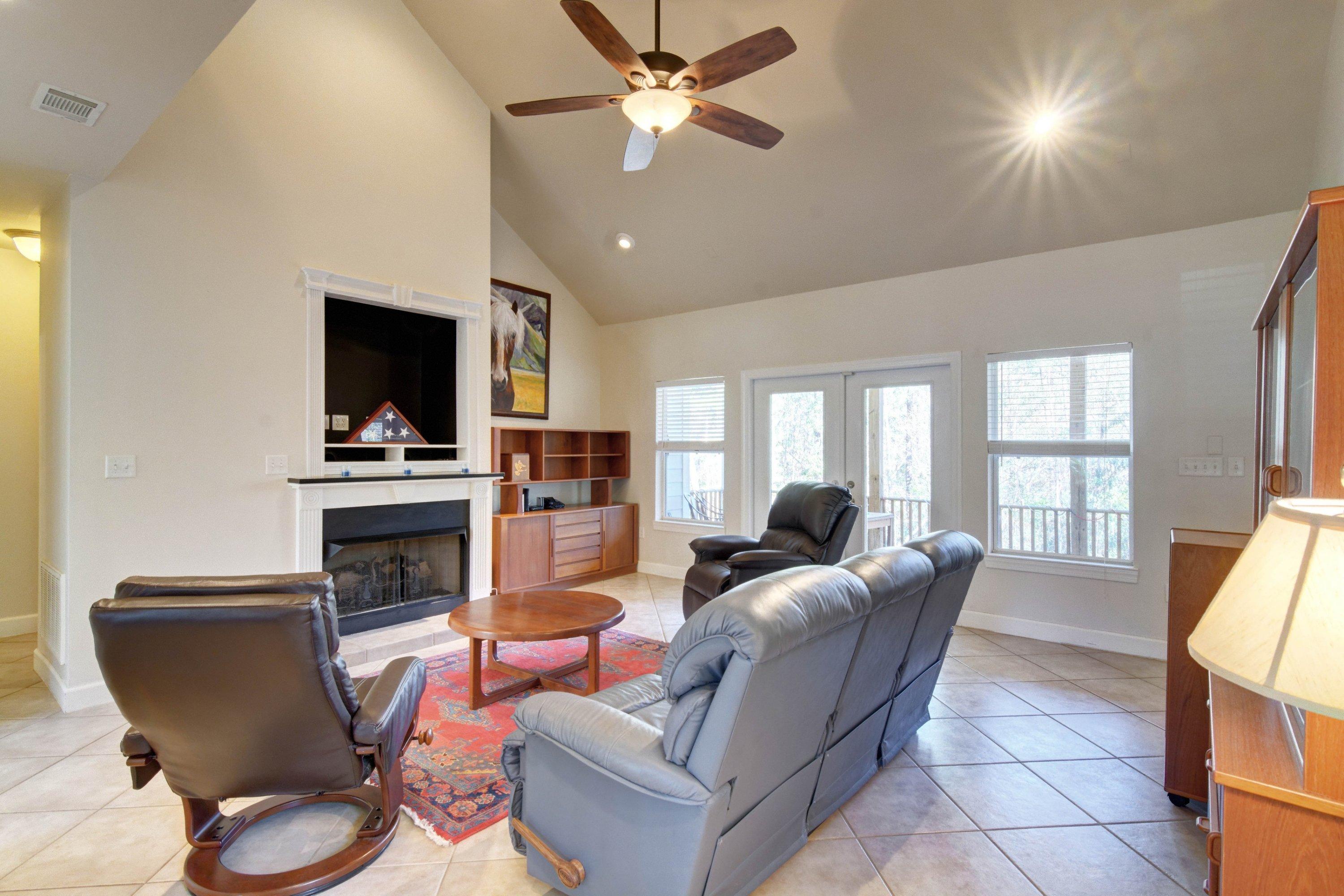 SILVER OAKS PH I - Residential