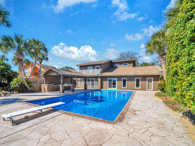 JONITA ESTS LOT 2 BLK 3 - Residential