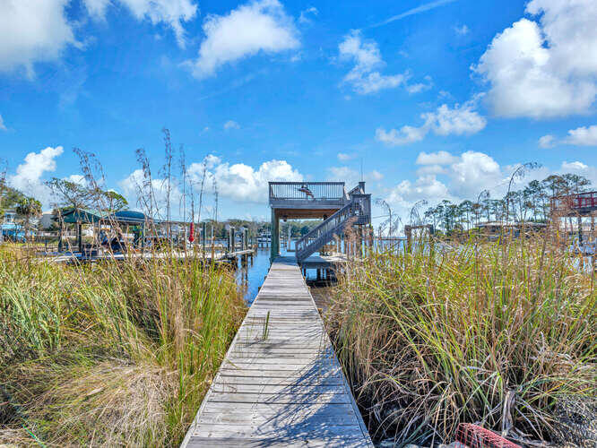 JONITA ESTS LOT 2 BLK 3 - Residential