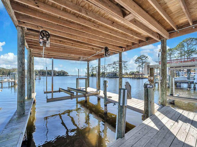 JONITA ESTS LOT 2 BLK 3 - Residential