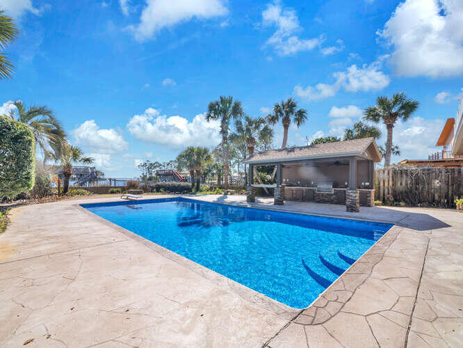 JONITA ESTS LOT 2 BLK 3 - Residential