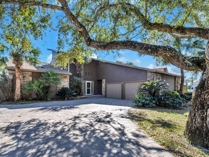 JONITA ESTS LOT 2 BLK 3 - Residential