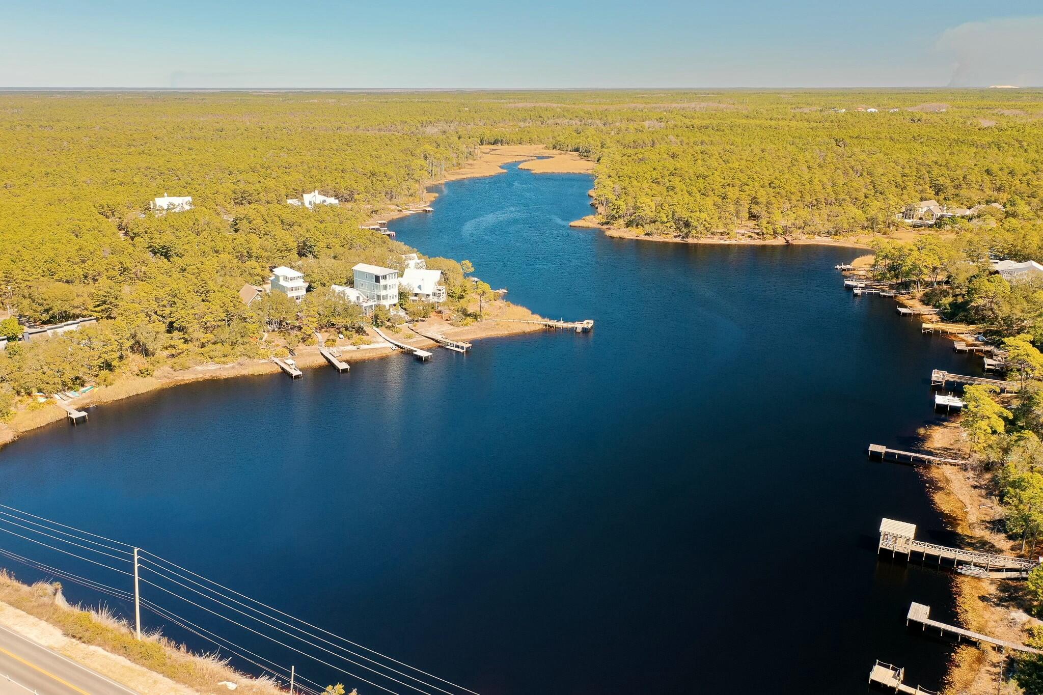 LOT 4 COUNTRY CABINS PHASE II PB 7-19 OR 1050-207 OR 2479-565 OR 2601-2321 OR 2942-4233 - Residential