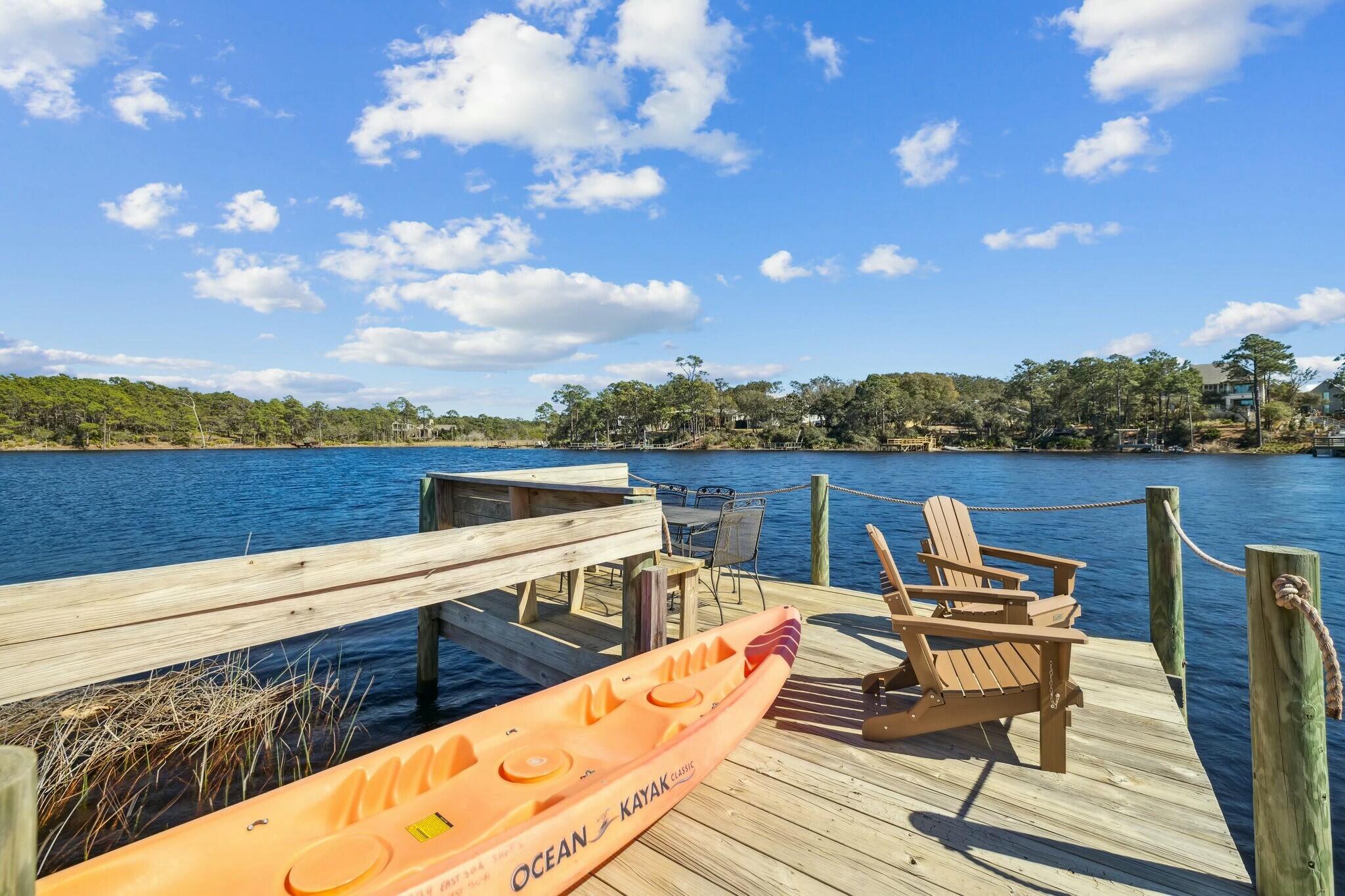 LOT 4 COUNTRY CABINS PHASE II PB 7-19 OR 1050-207 OR 2479-565 OR 2601-2321 OR 2942-4233 - Residential