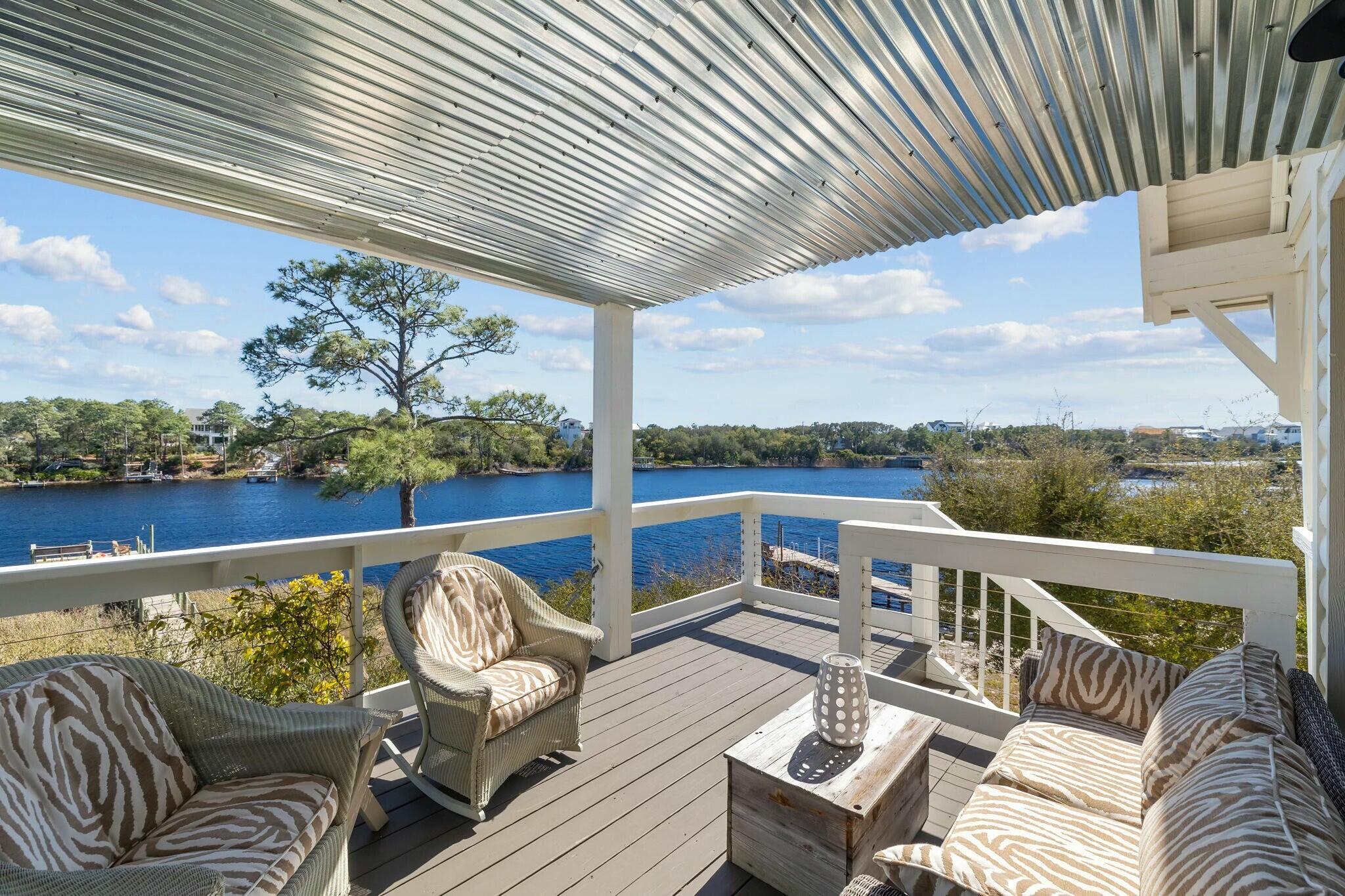 LOT 4 COUNTRY CABINS PHASE II PB 7-19 OR 1050-207 OR 2479-565 OR 2601-2321 OR 2942-4233 - Residential